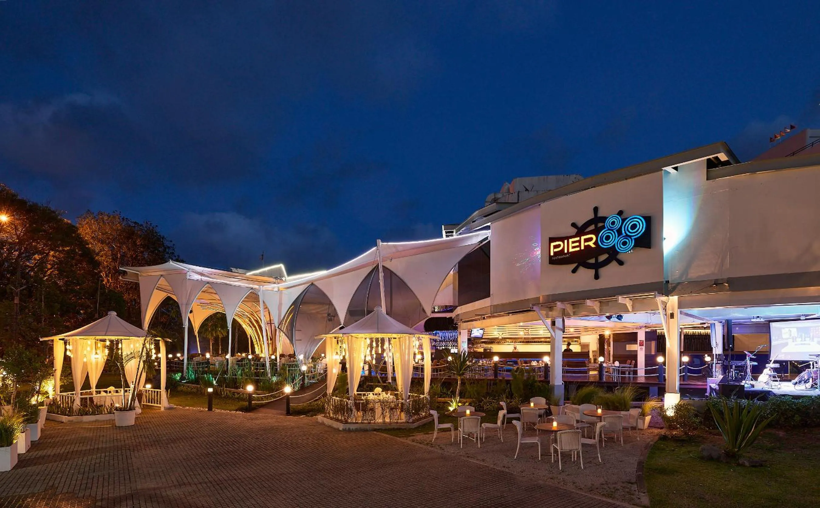 Restaurant/places to eat in Rua Rasada Hotel - The Ideal Venue for Meetings & Events