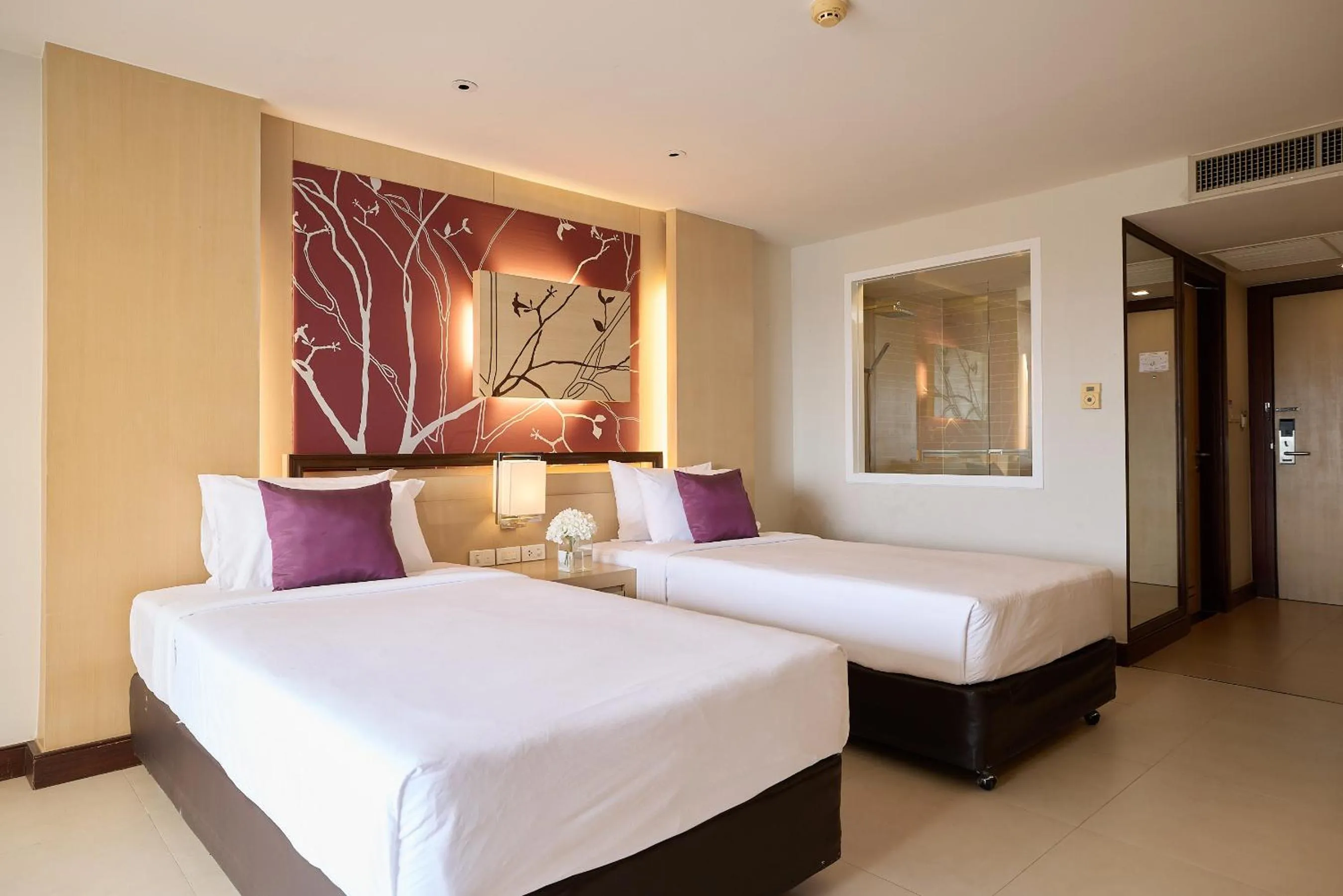 Guests, Bed in Rua Rasada Hotel - The Ideal Venue for Meetings & Events