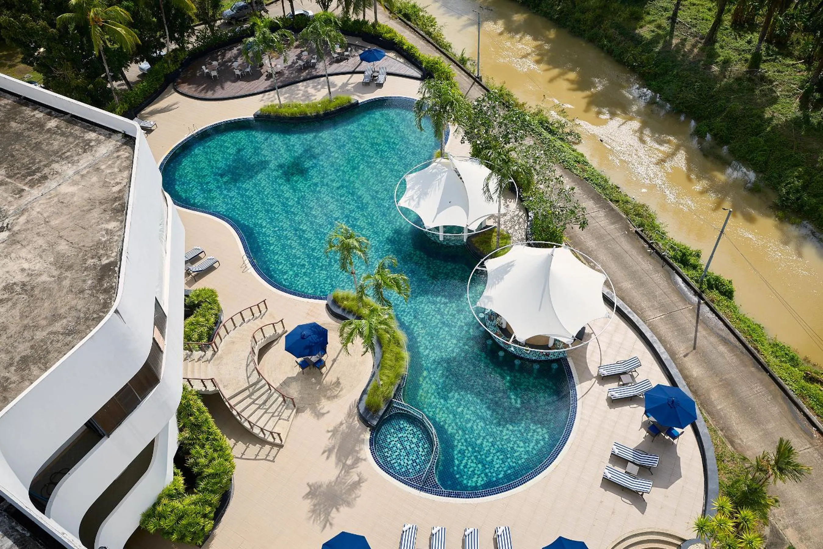 Swimming pool in Rua Rasada Hotel - The Ideal Venue for Meetings & Events