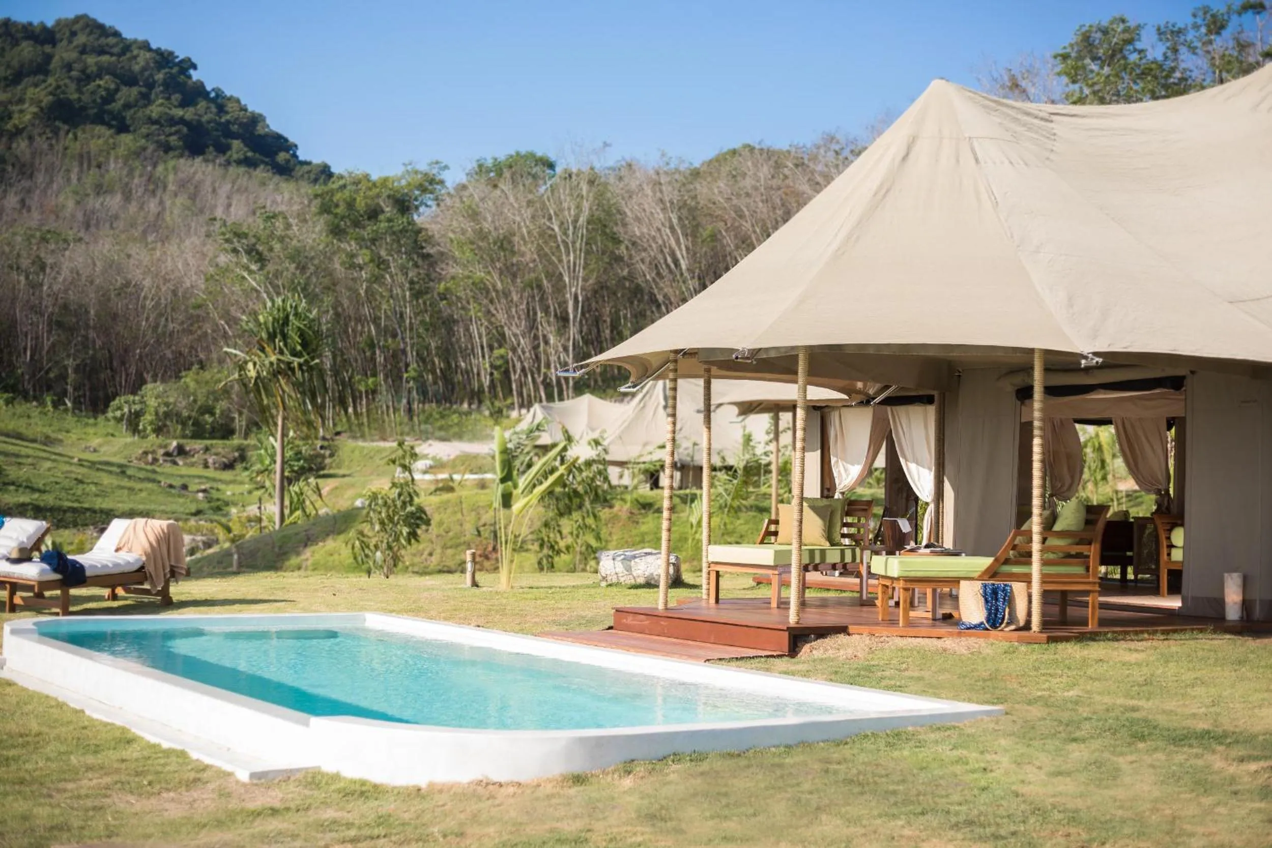Swimming pool in Koyao Island Resort