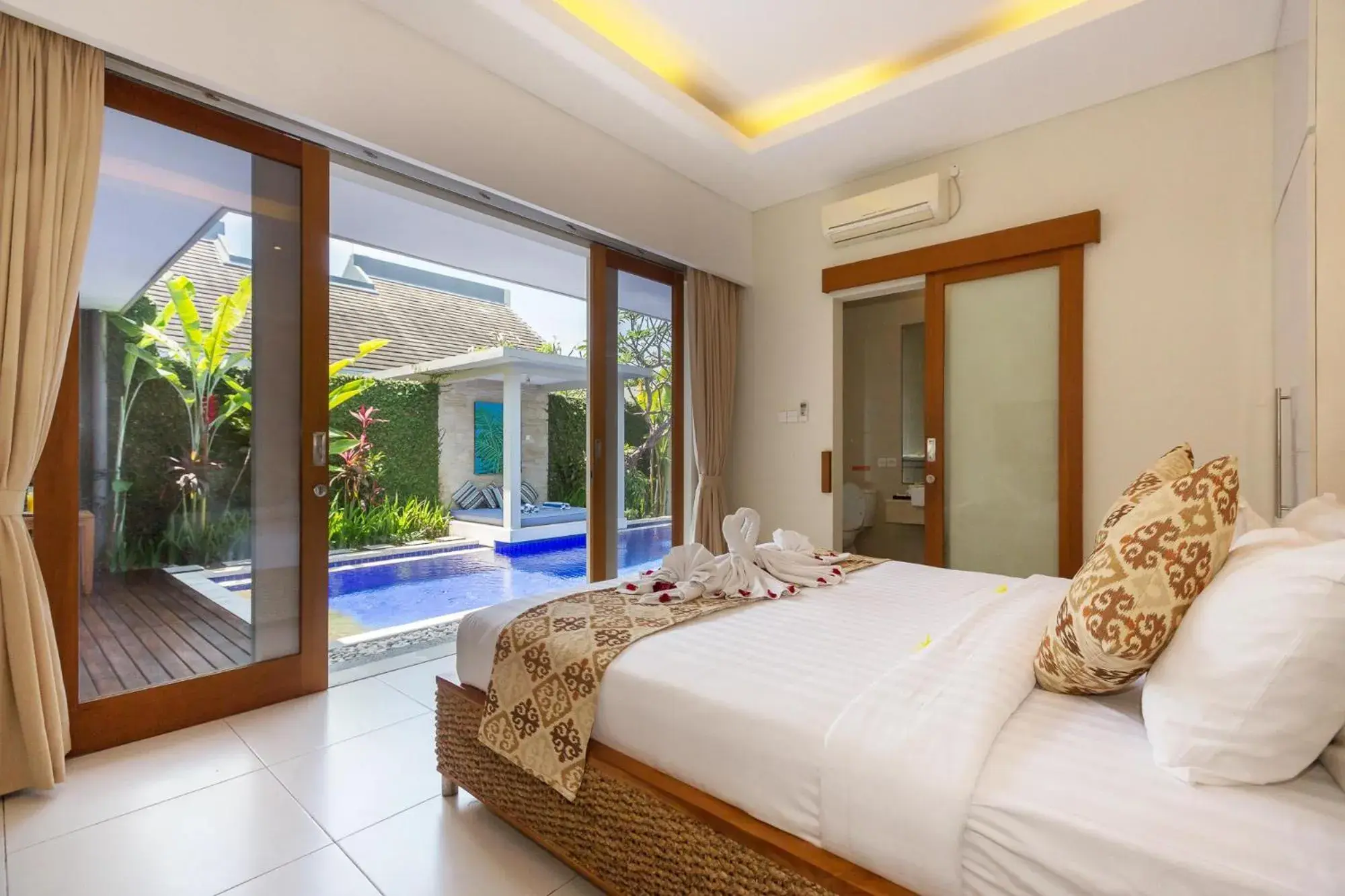 Two-Bedroom Villa in Bali Easy Living Canggu Two-Bedroom Villa in Bali Easy Living Canggu