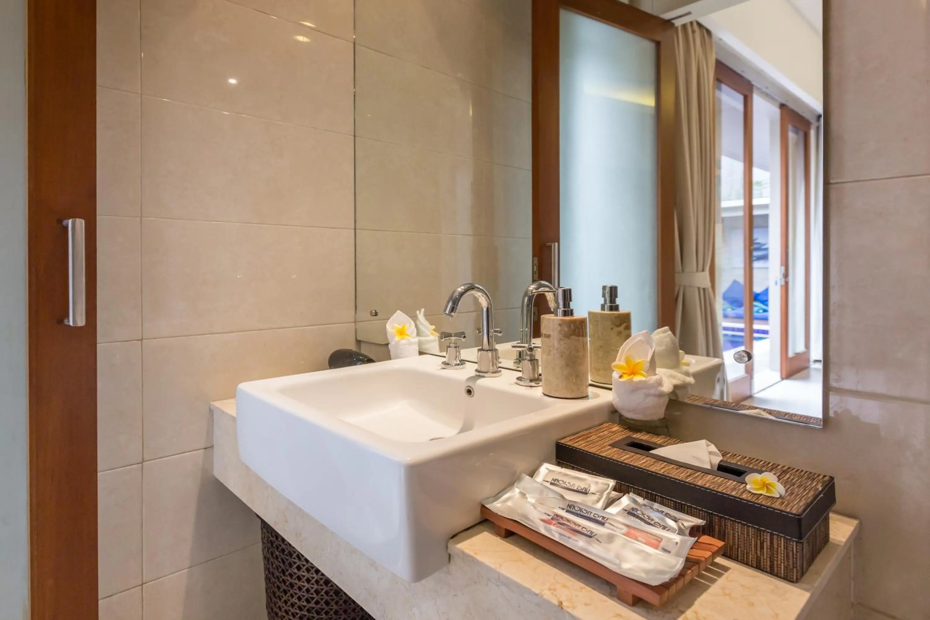 Bathroom in Bali Easy Living Canggu