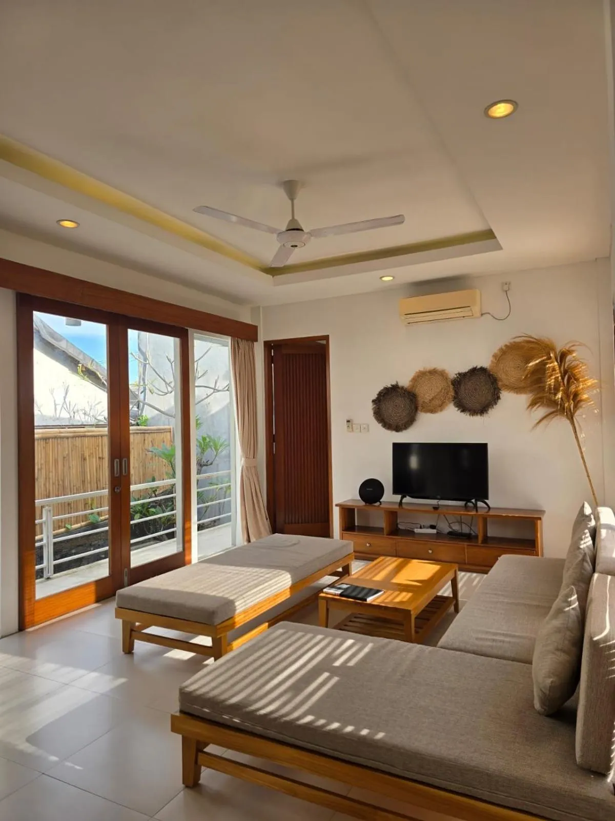 TV and multimedia in Bali Easy Living Canggu