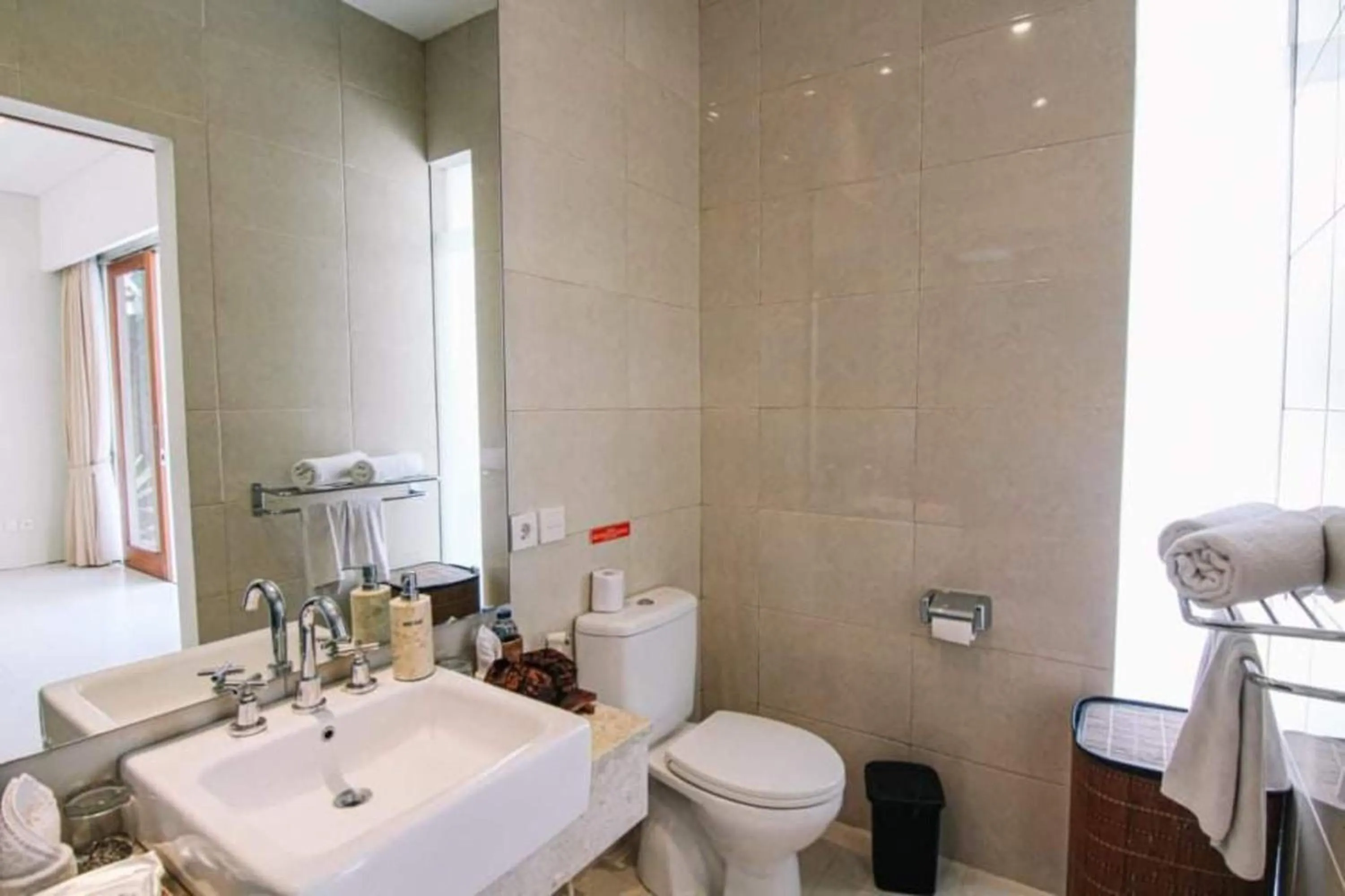 Shower in Bali Easy Living Canggu