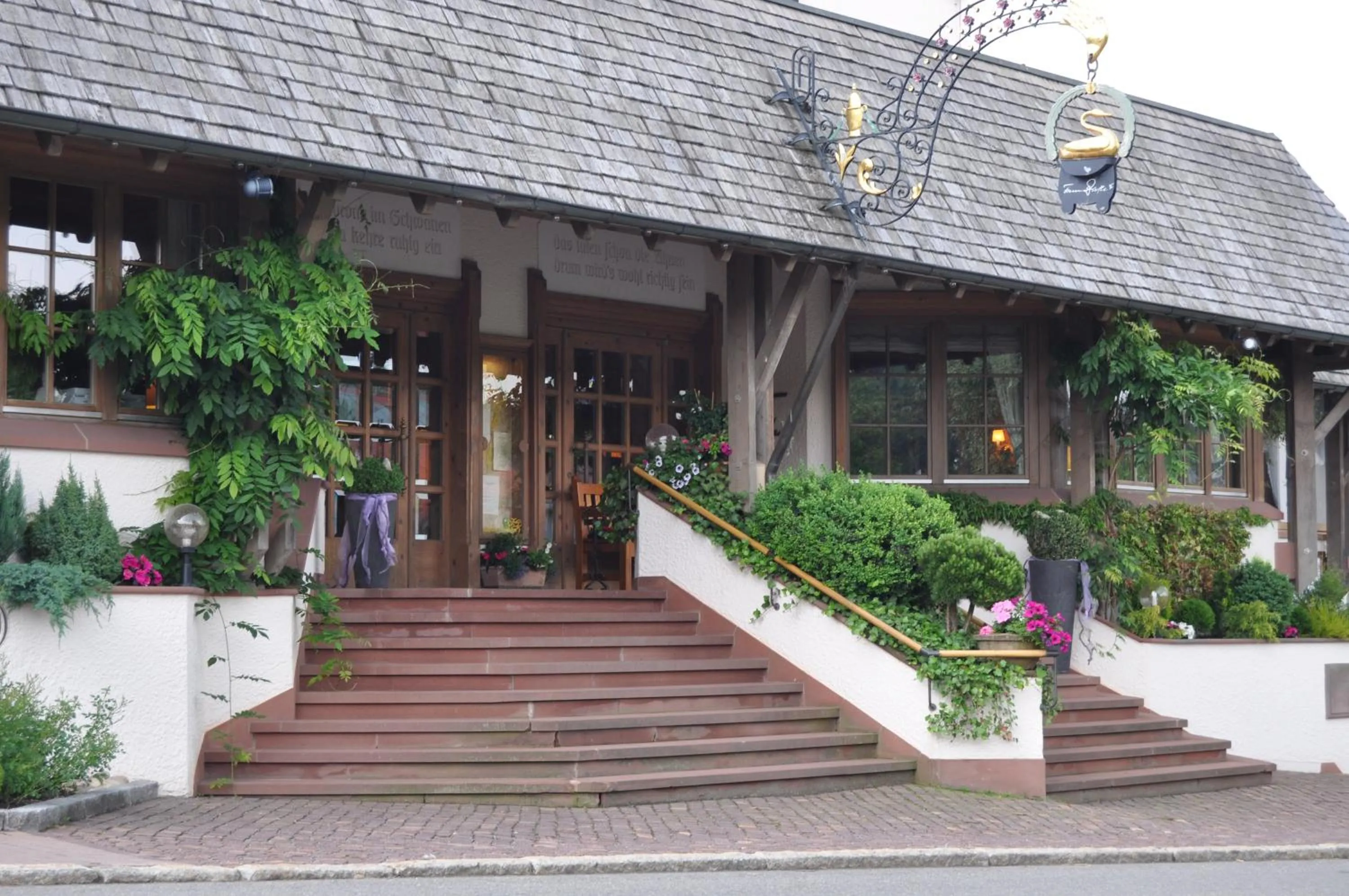 Facade/entrance in Hotel Schwanen Kälberbronn
