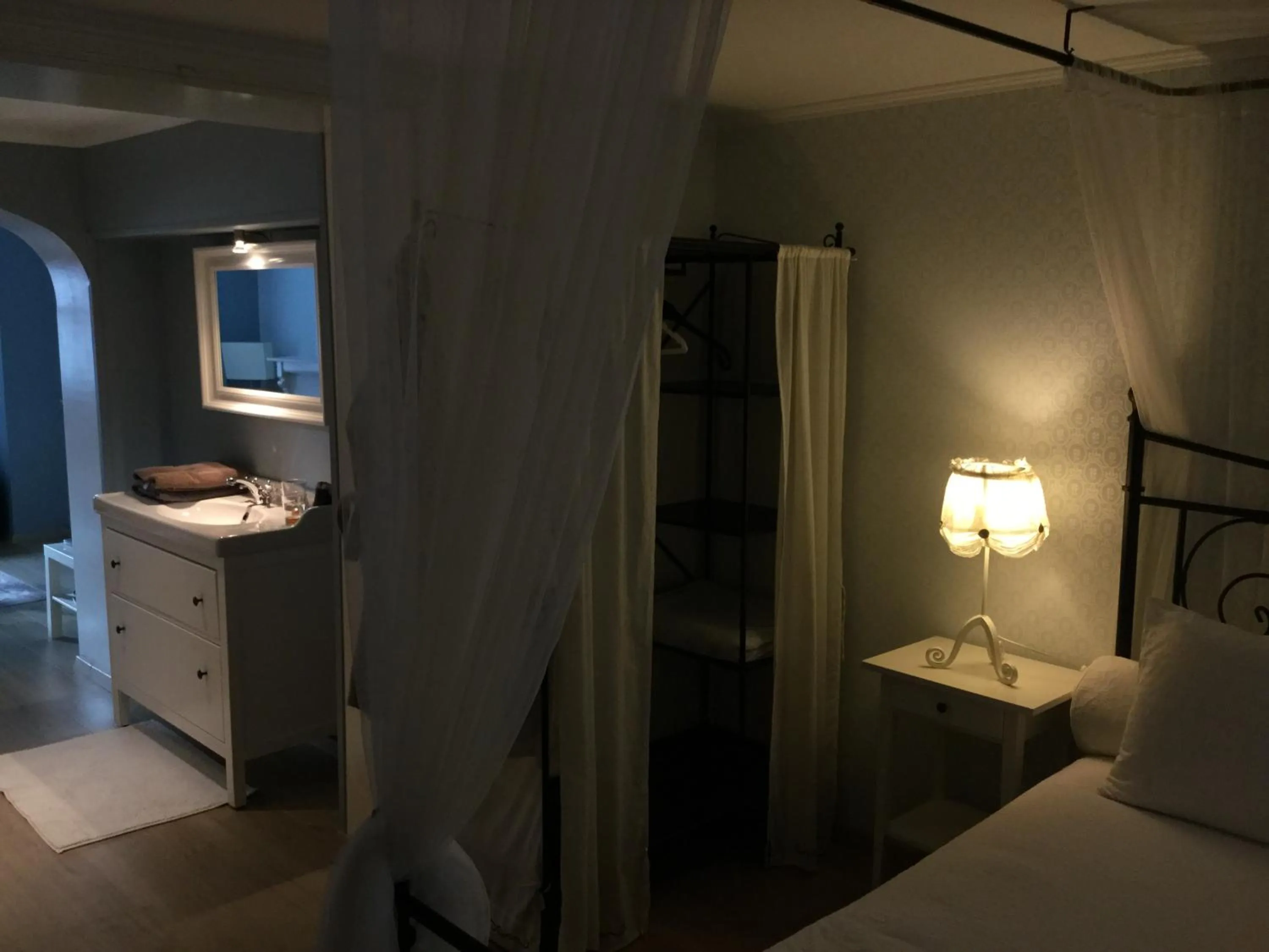 Decorative detail, Bed in B&B Wellness Yoake