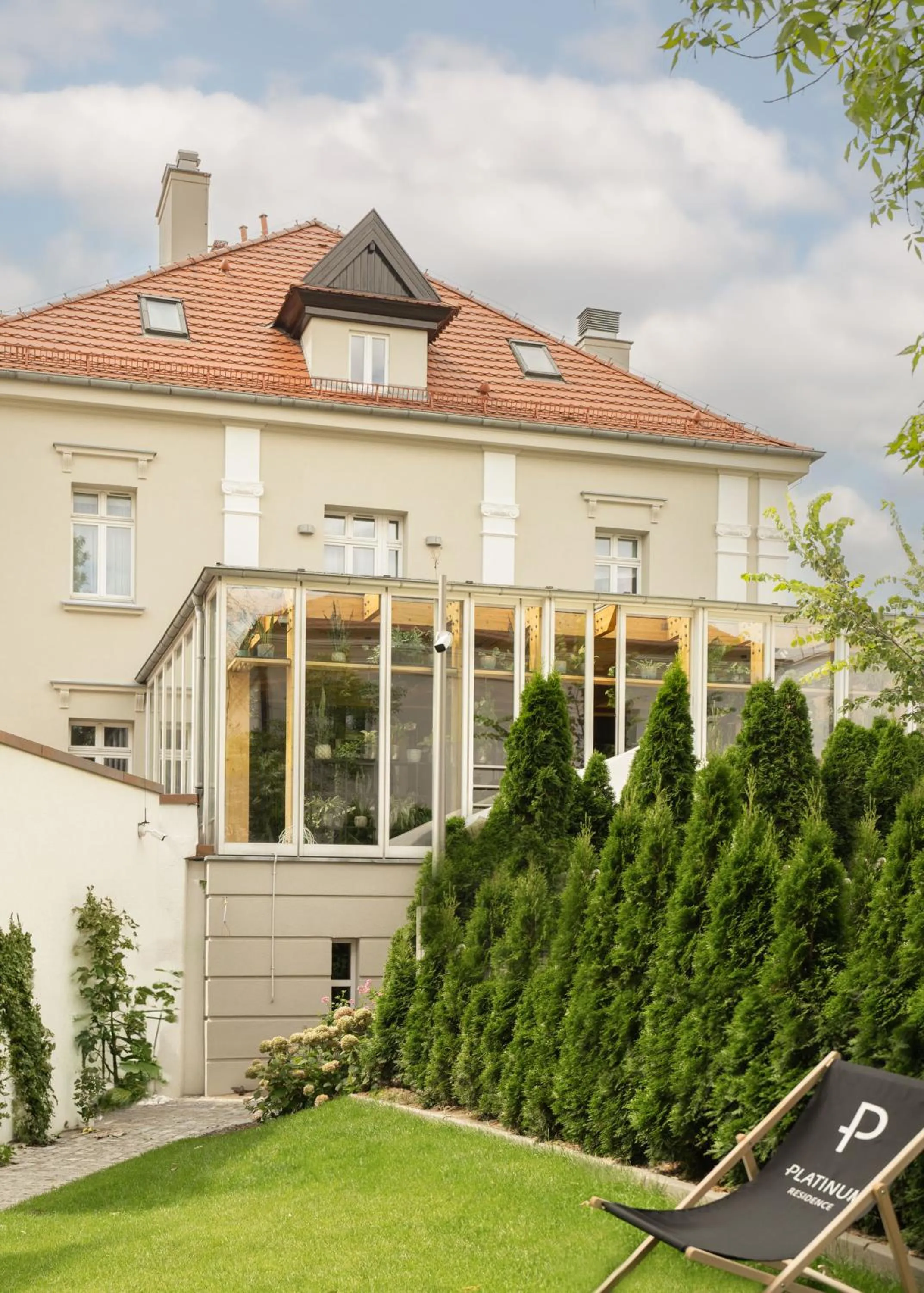 Platinum Residence Boutique