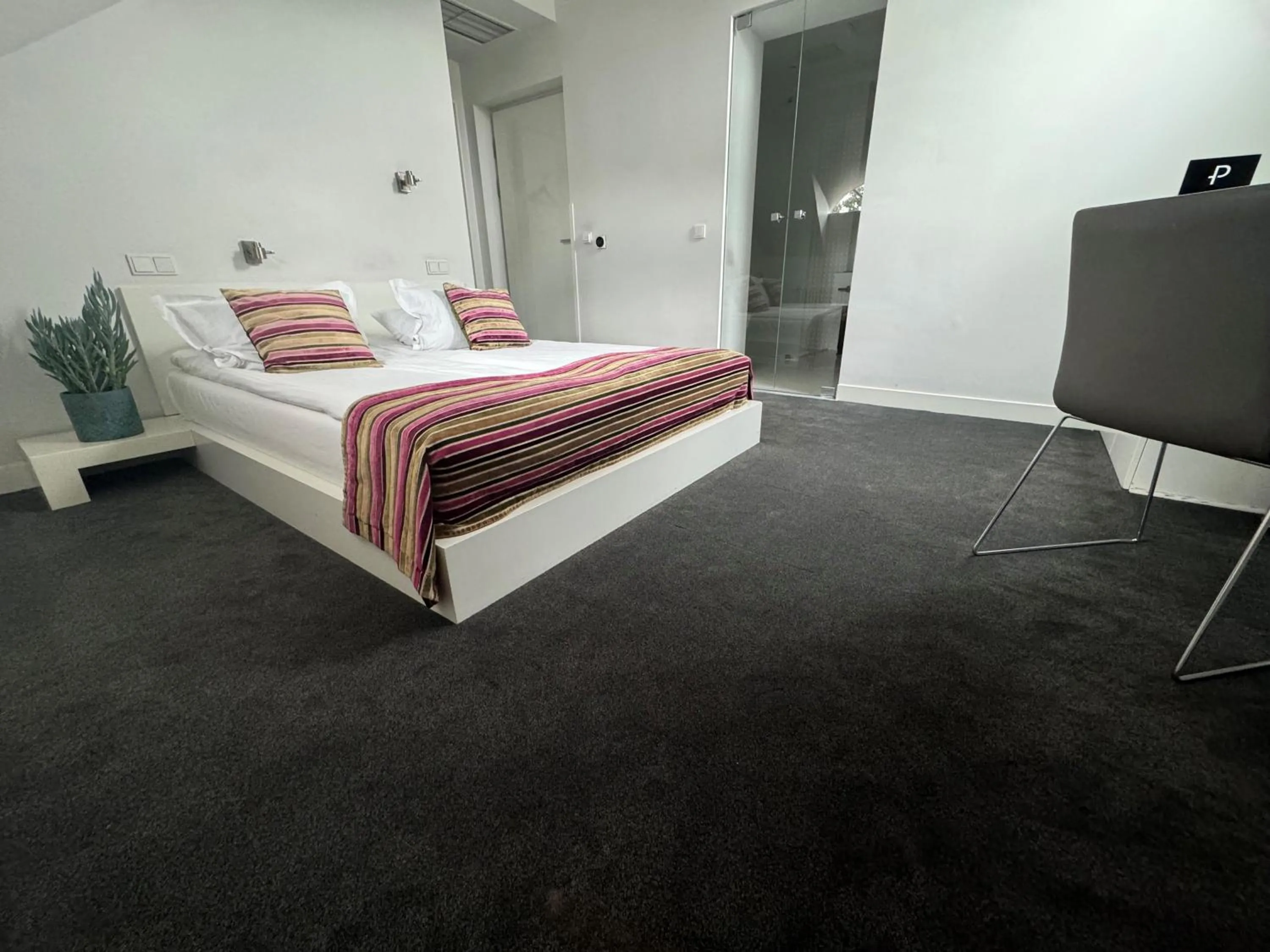 Bed in Platinum Residence Boutique