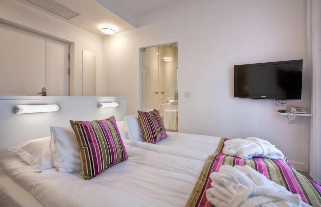 Bed in Platinum Residence Boutique