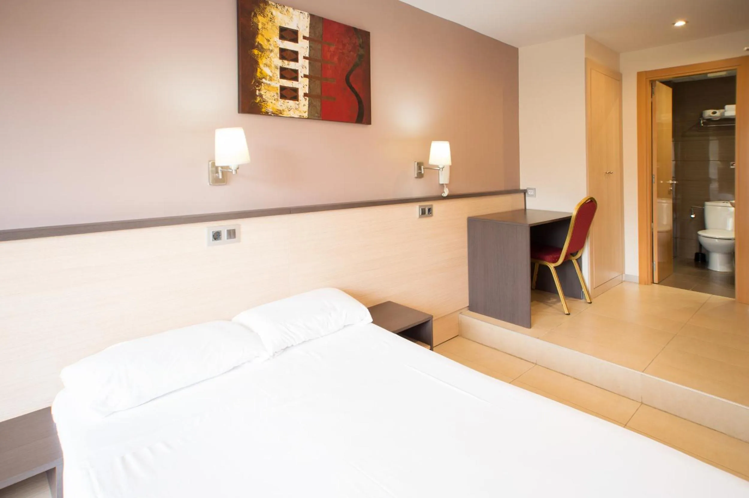 Decorative detail, Bed in Hostal Las Flores Ramblas