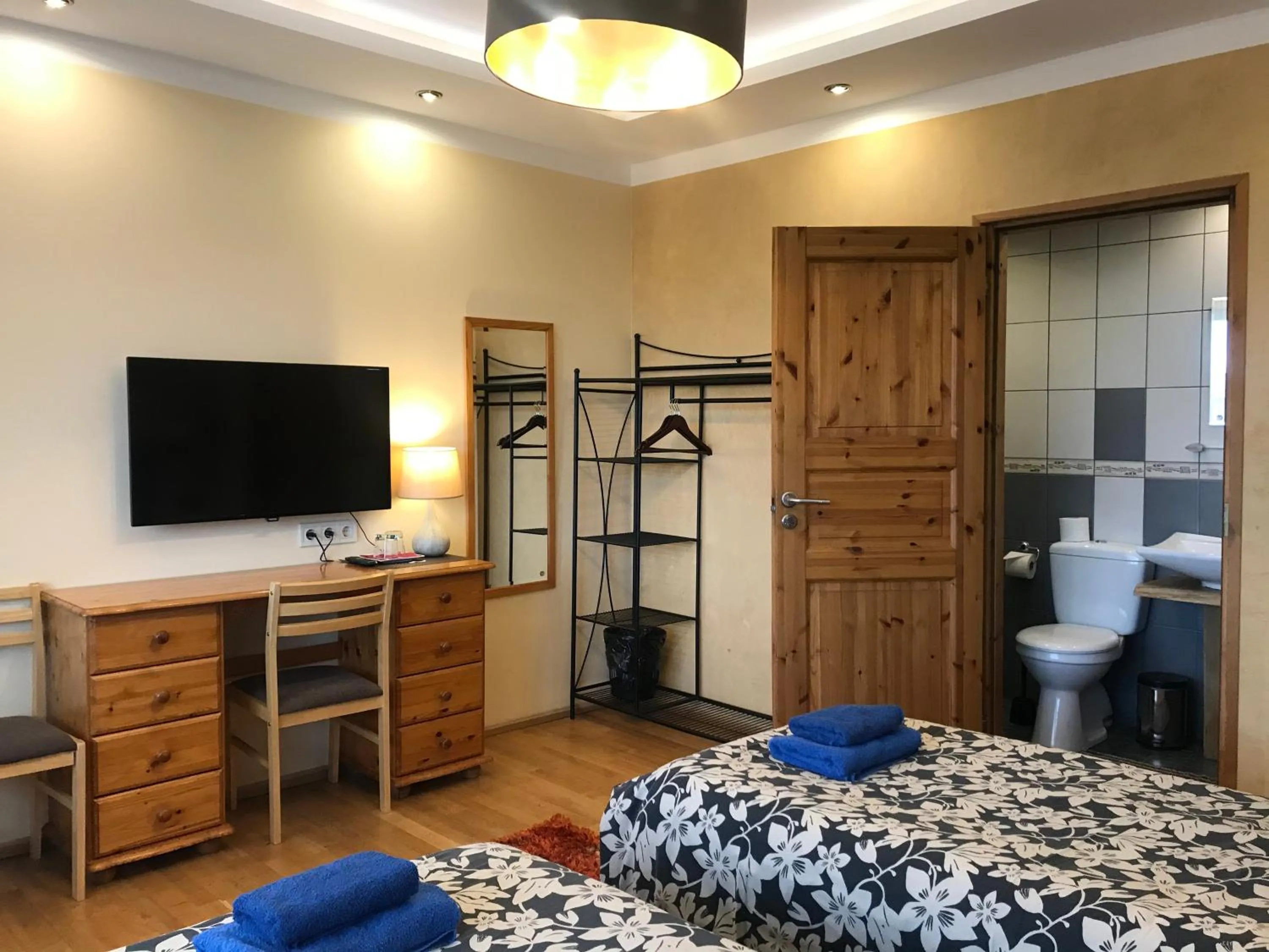 Bed in Veeriku Villa