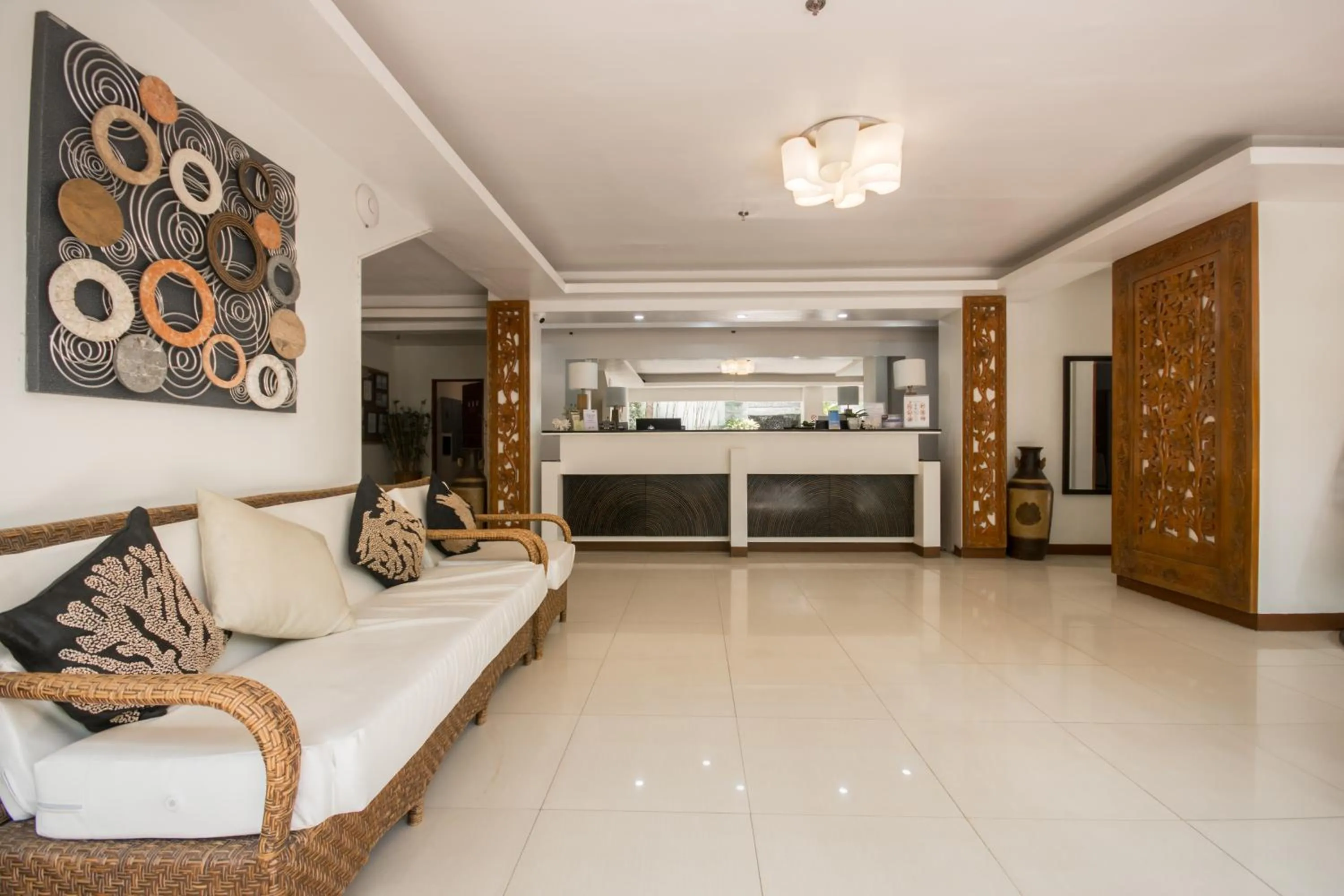 Lobby or reception in Sur Beach Resort Boracay