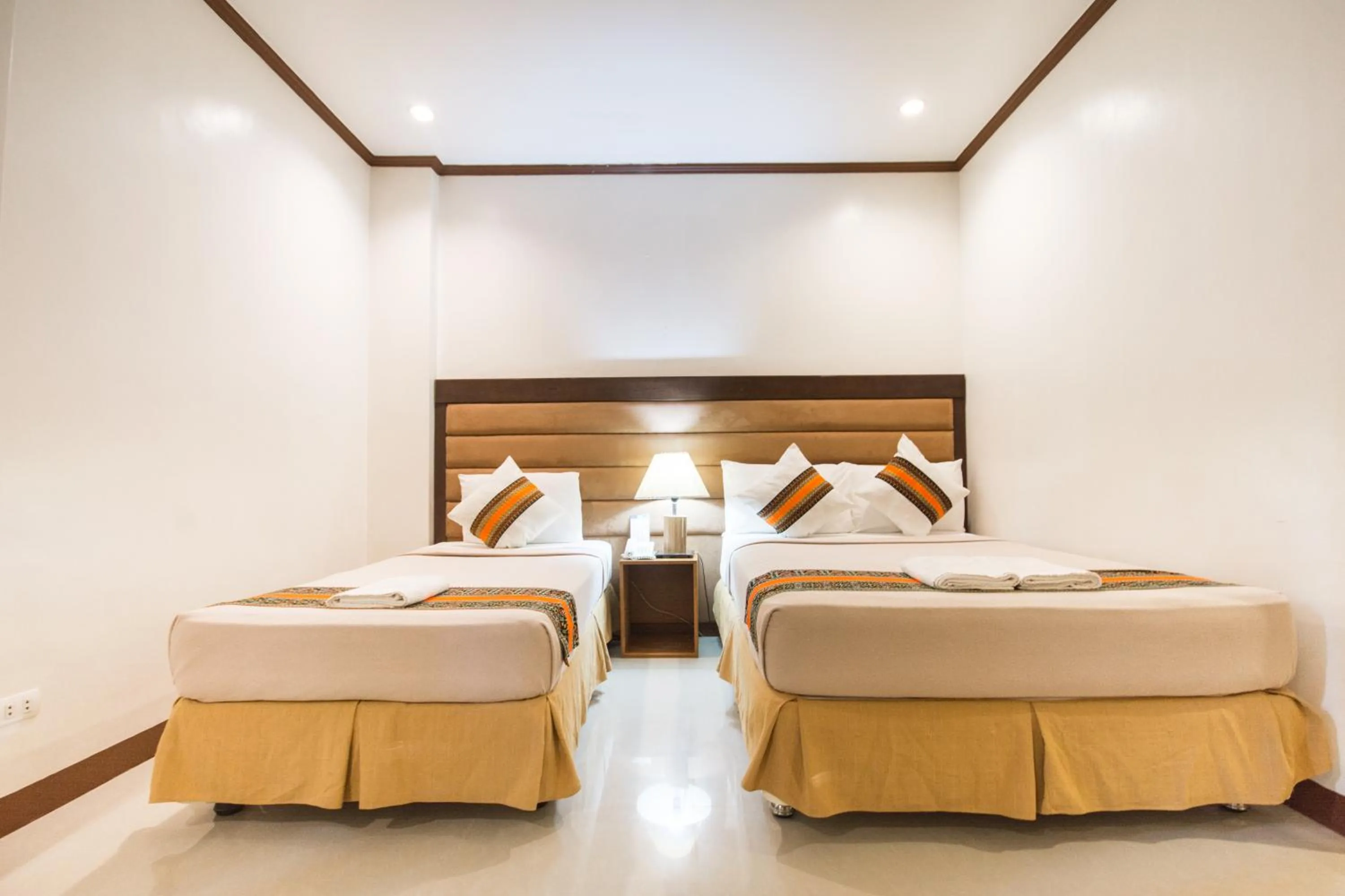 Bedroom, Bed in Sur Beach Resort Boracay