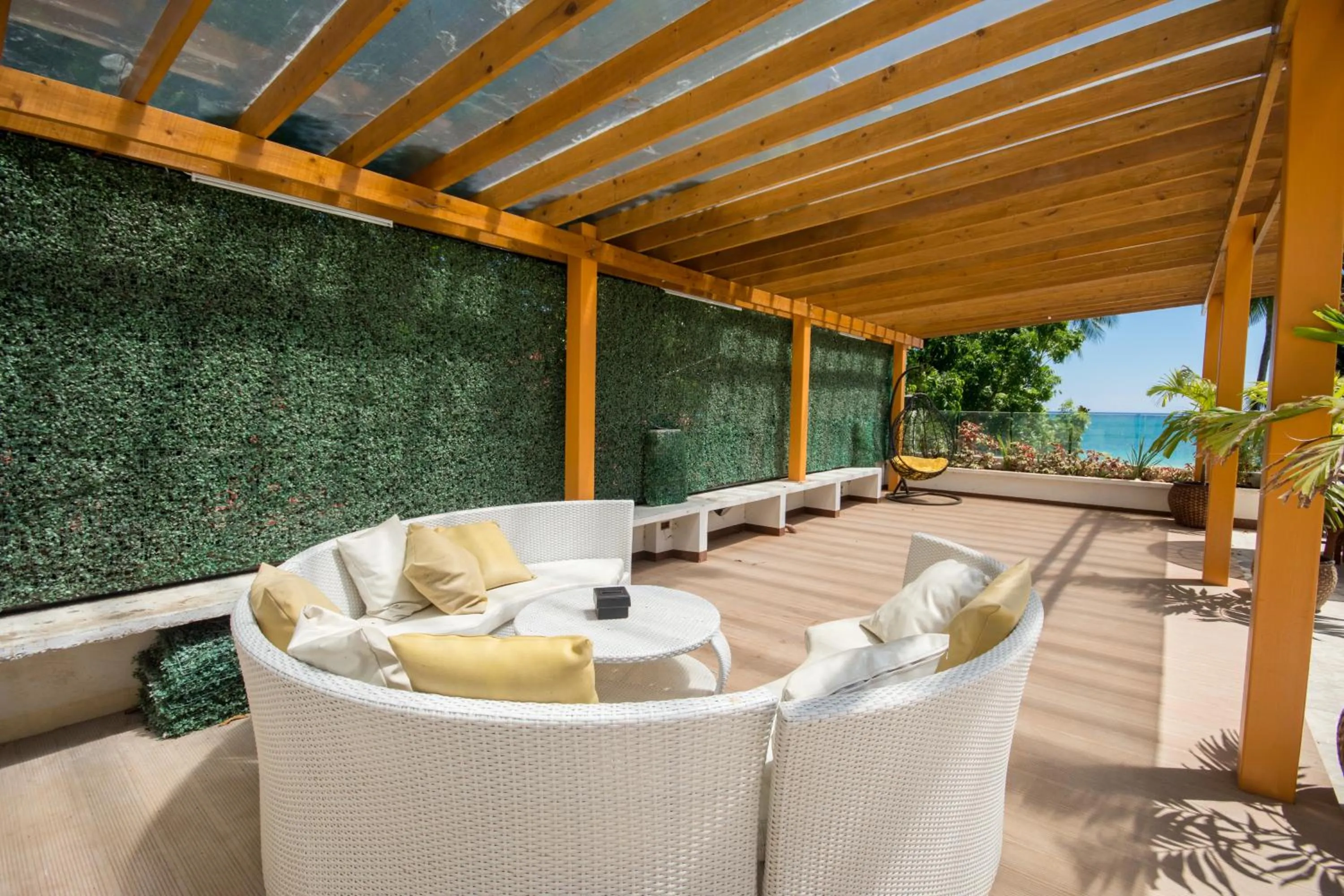 Lounge or bar in Sur Beach Resort Boracay