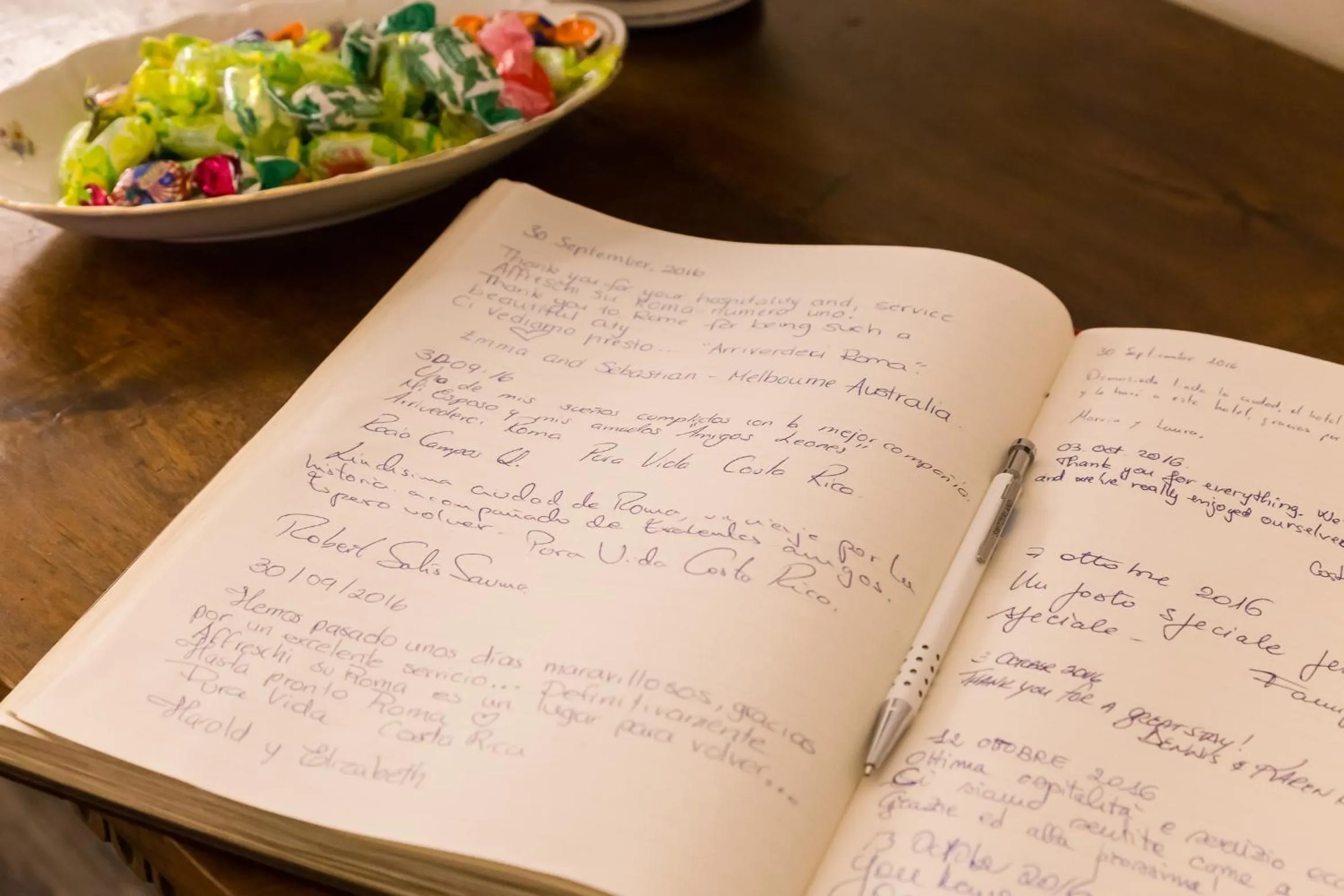 Decorative detail in Affreschi Su Roma Luxury B&B