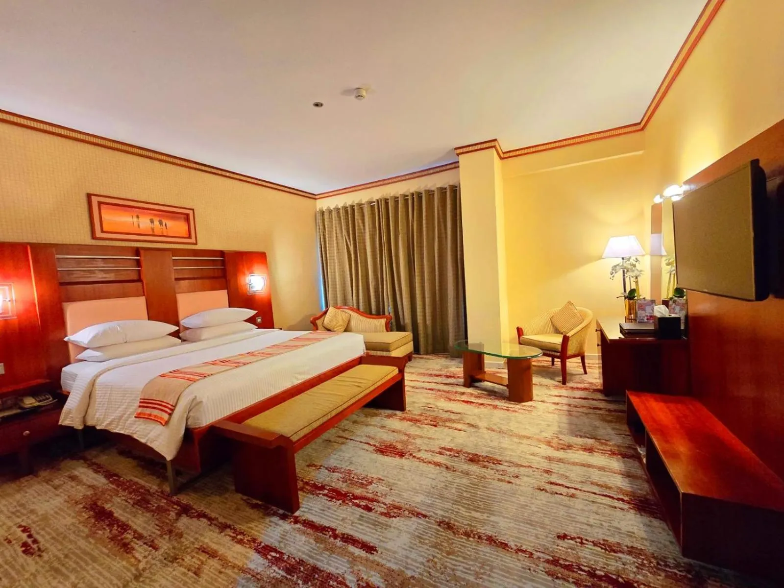 Bed in Grand Central Hotel