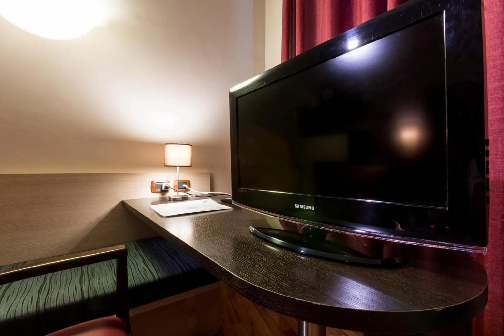 Communal lounge/ TV room in Hotel Sant'Elia