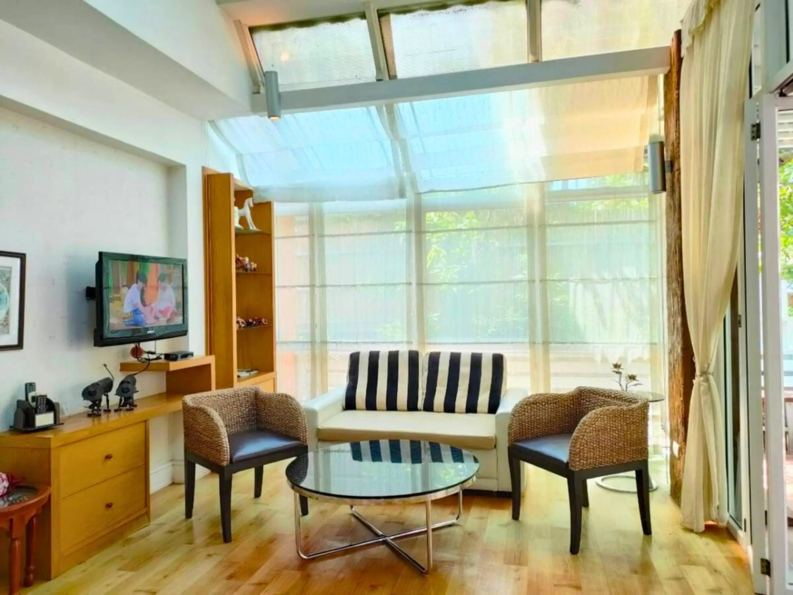 TV and multimedia in Vartika Resovilla Kuiburi Beach Resort and Villas