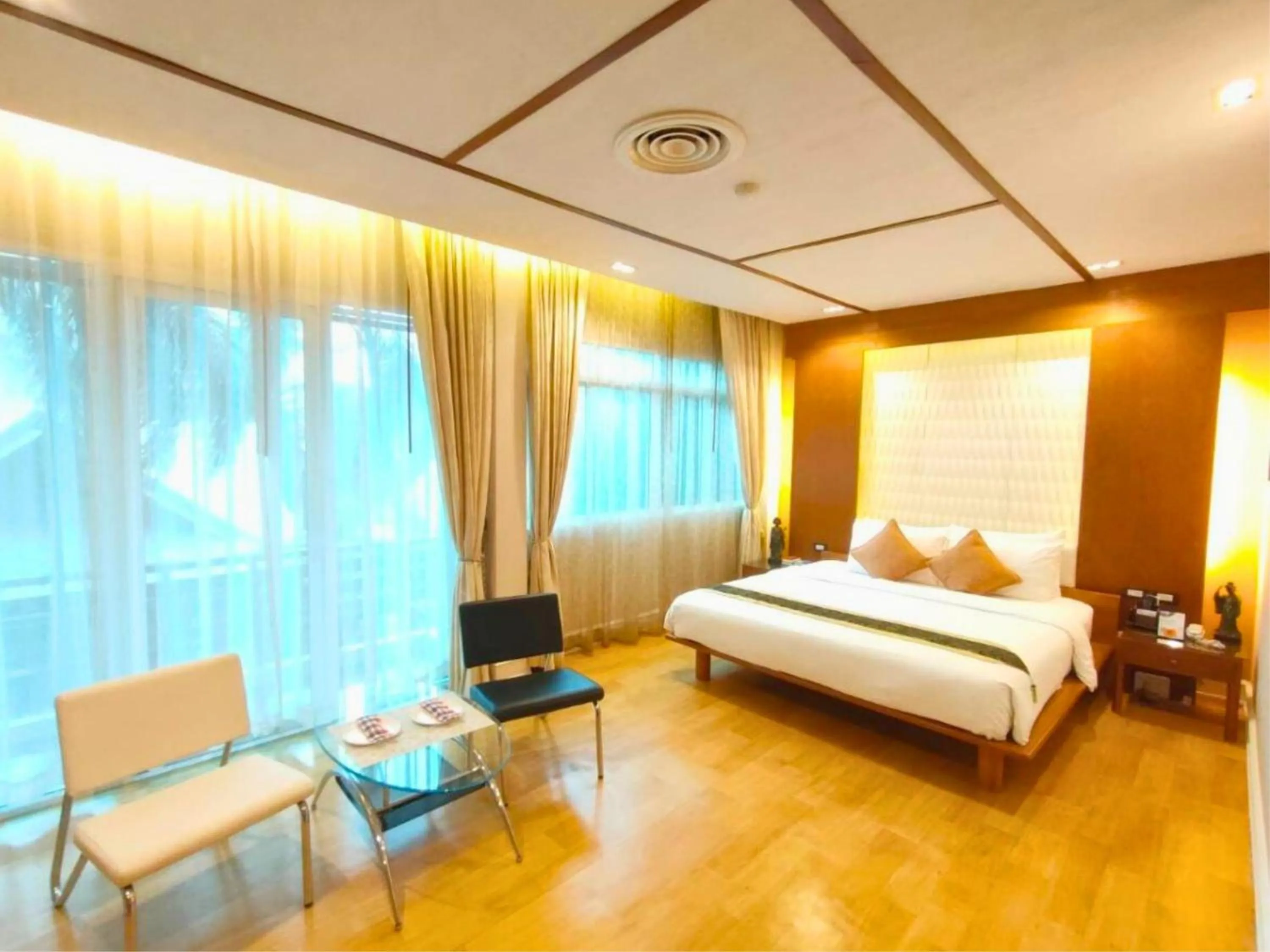 Bed in Vartika Resovilla Kuiburi Beach Resort and Villas