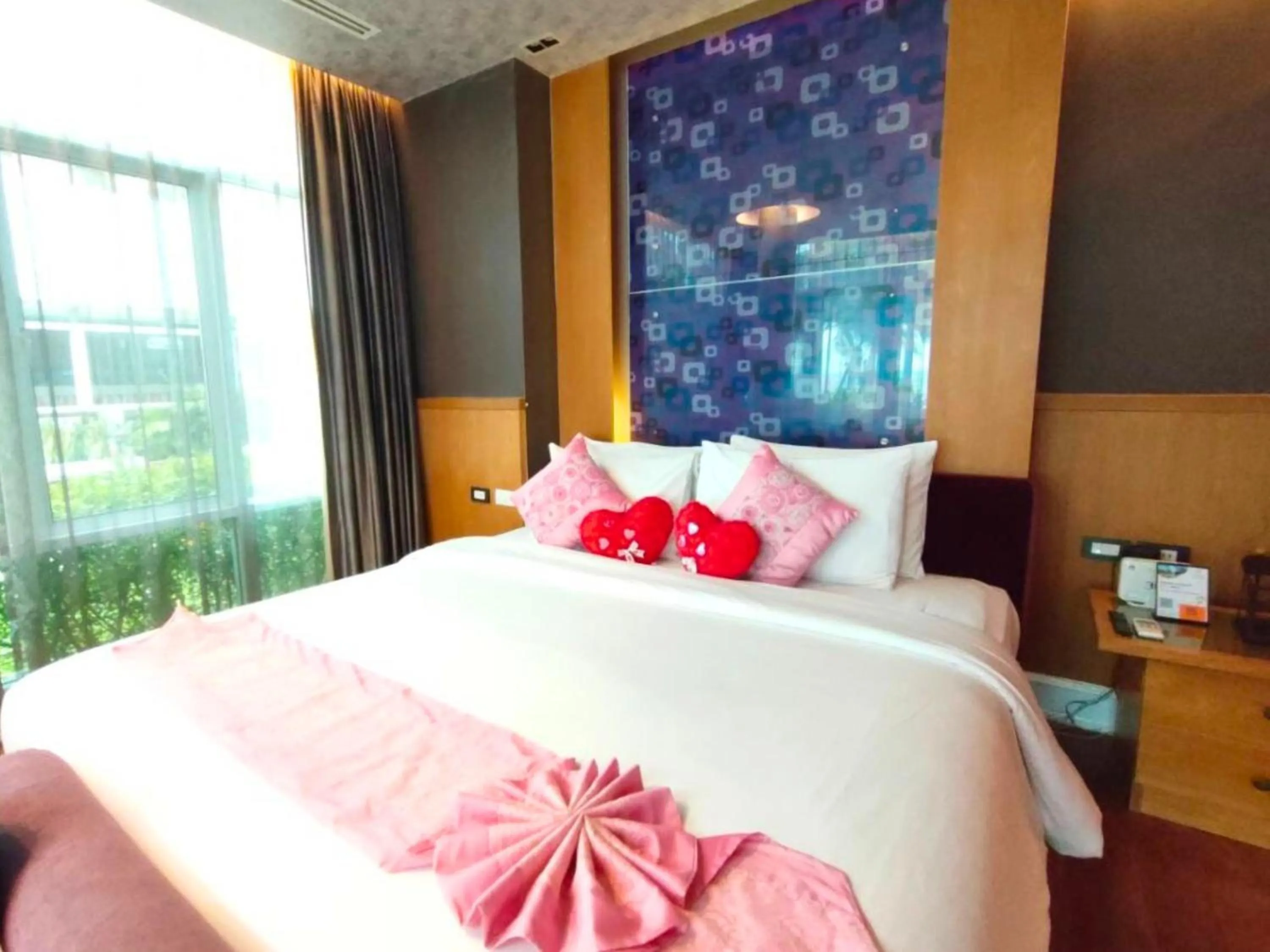 Bed in Vartika Resovilla Kuiburi Beach Resort and Villas