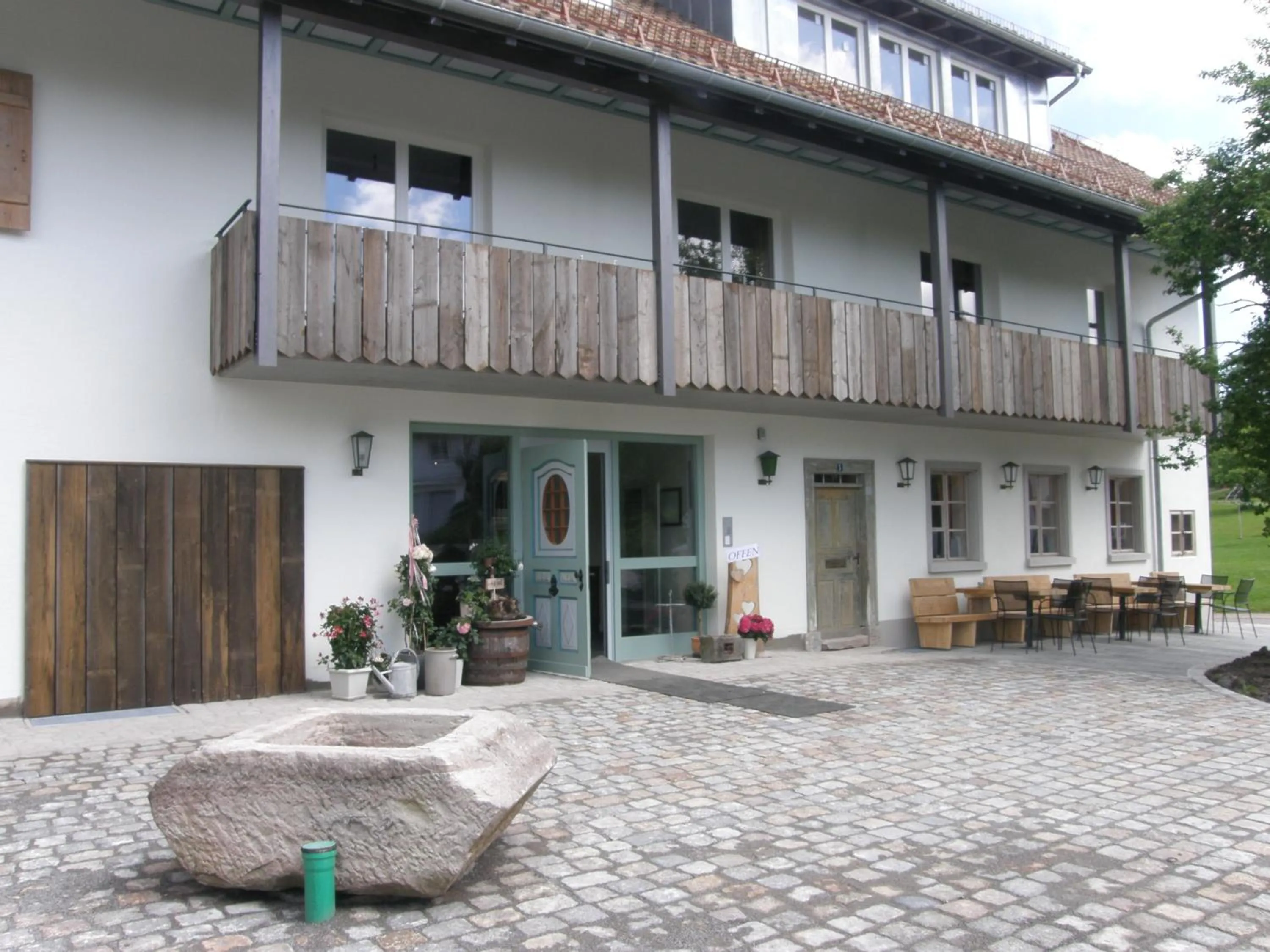 Facade/entrance in Gret-Stube