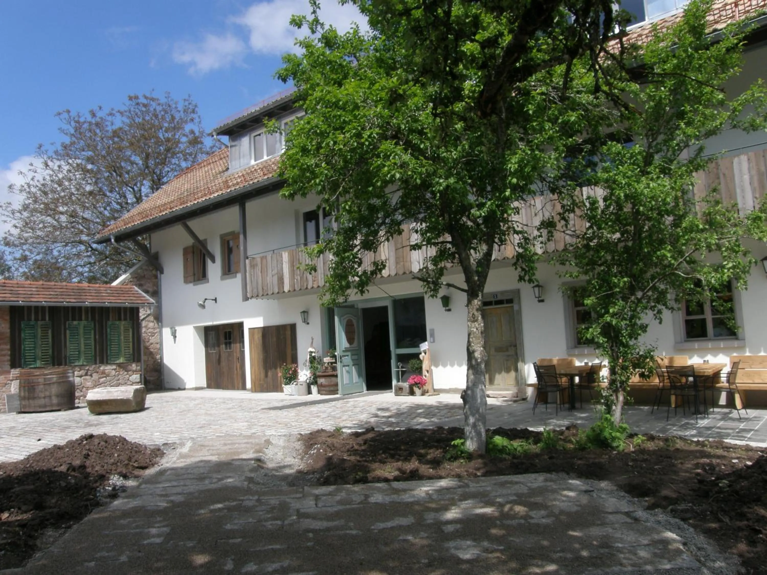 Facade/entrance in Gret-Stube