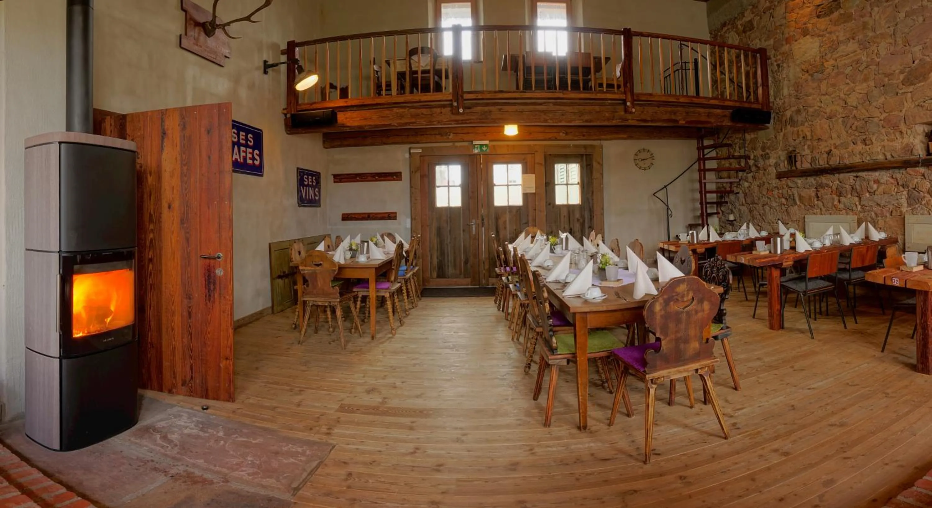 Restaurant/places to eat in Gret-Stube