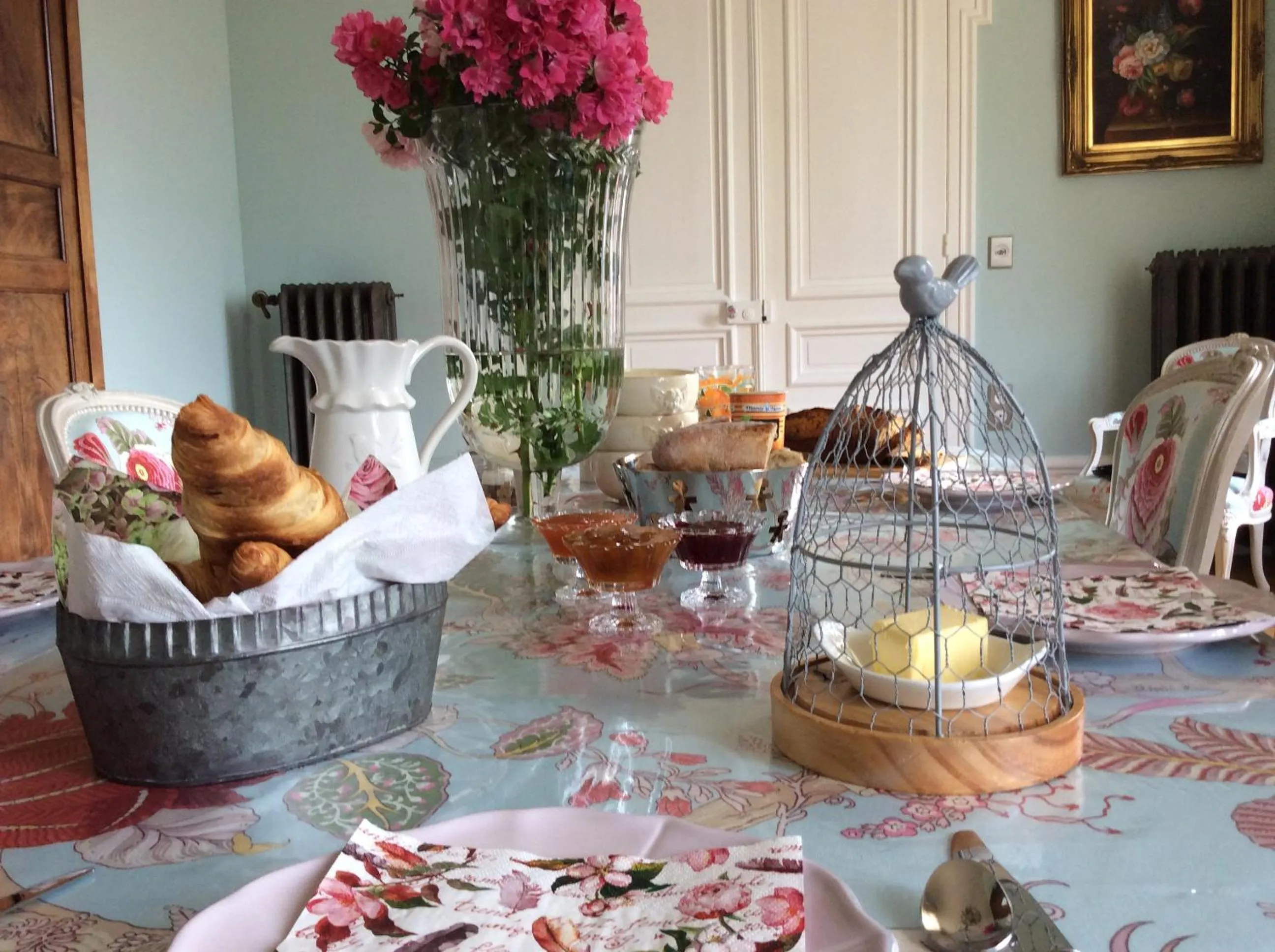 Continental breakfast in L'hostellerie du chateau