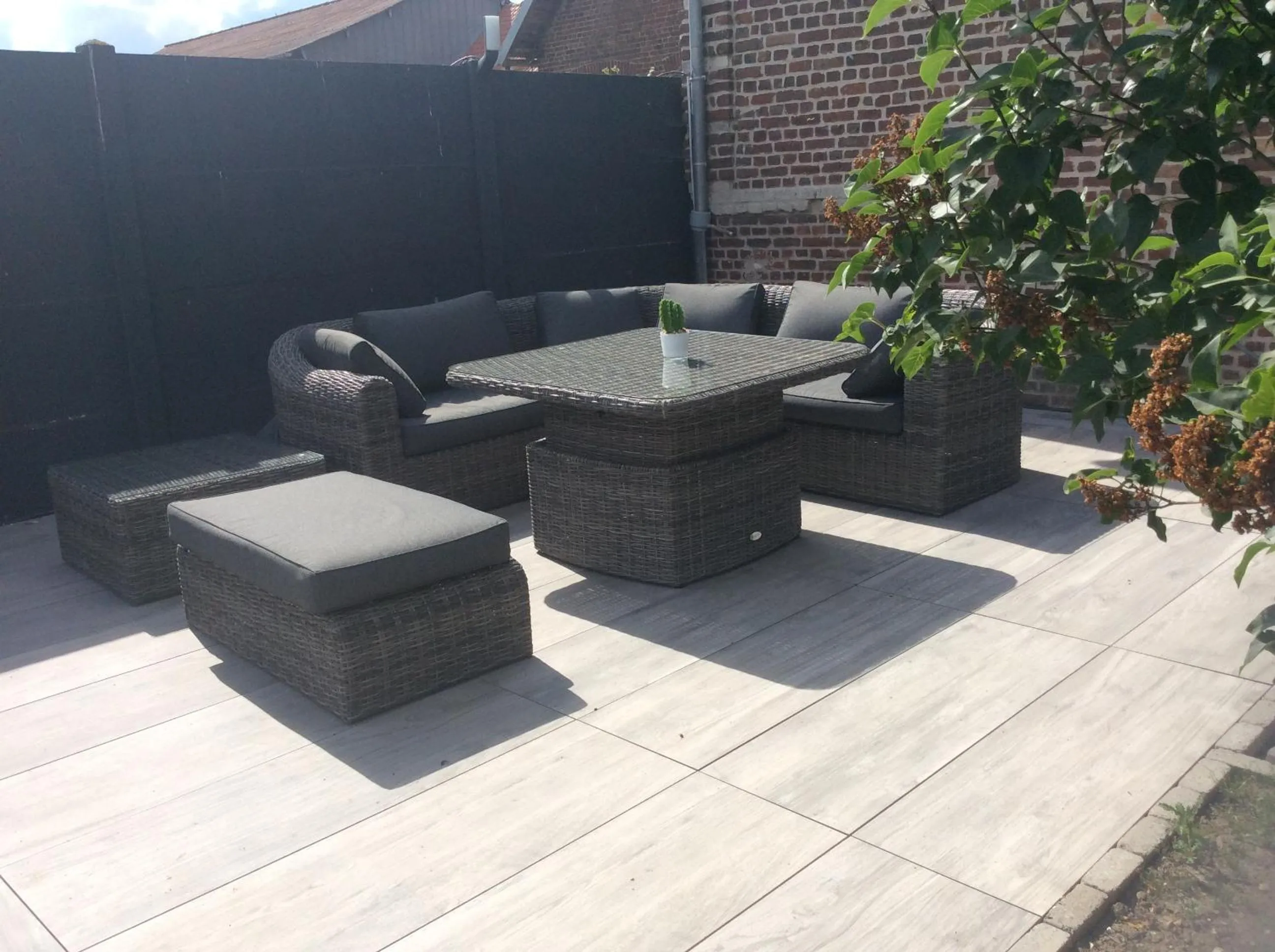 Seating area in L'hostellerie du chateau