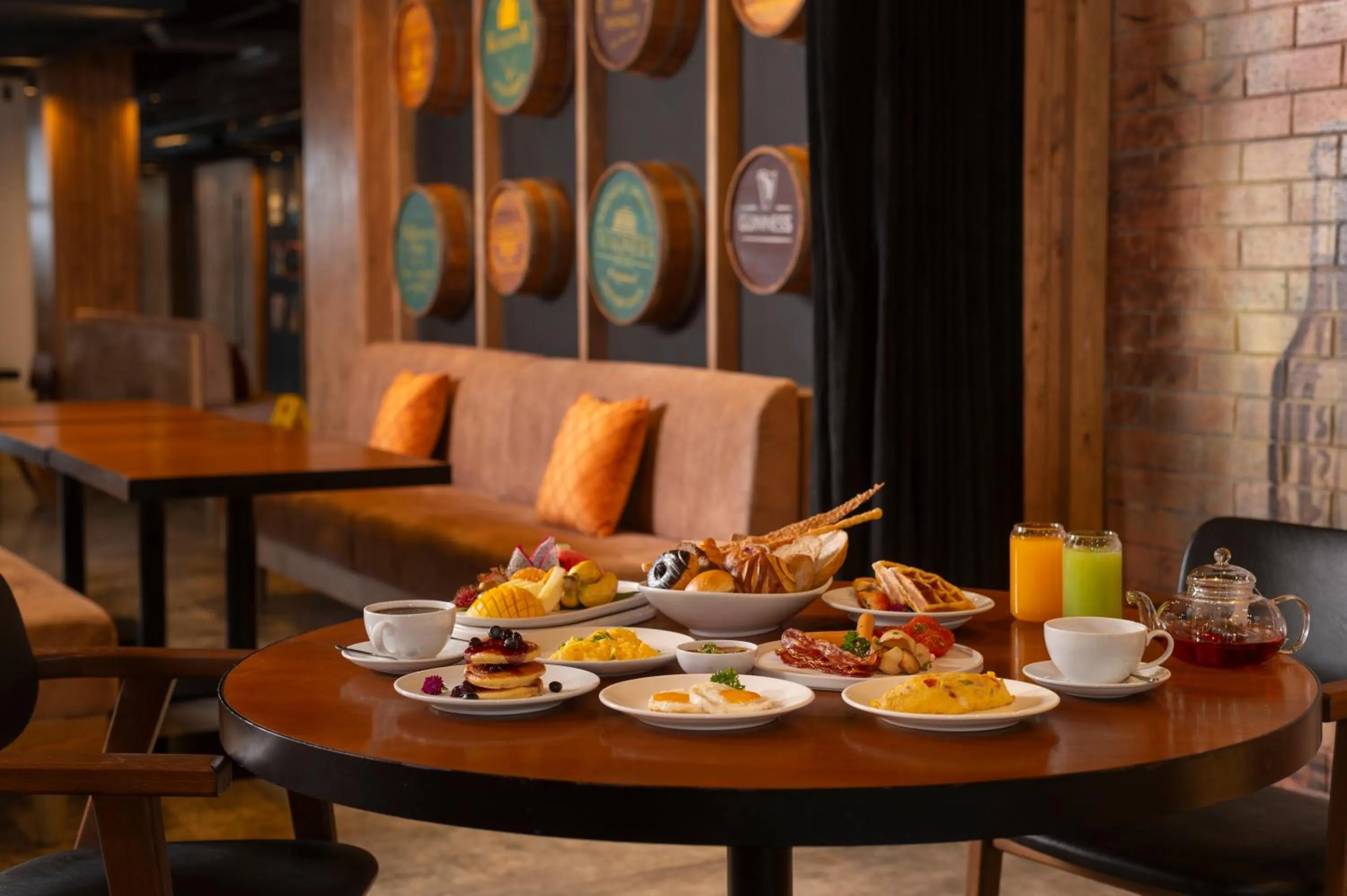 Restaurant/places to eat in Radisson RED Phuket Patong Beach