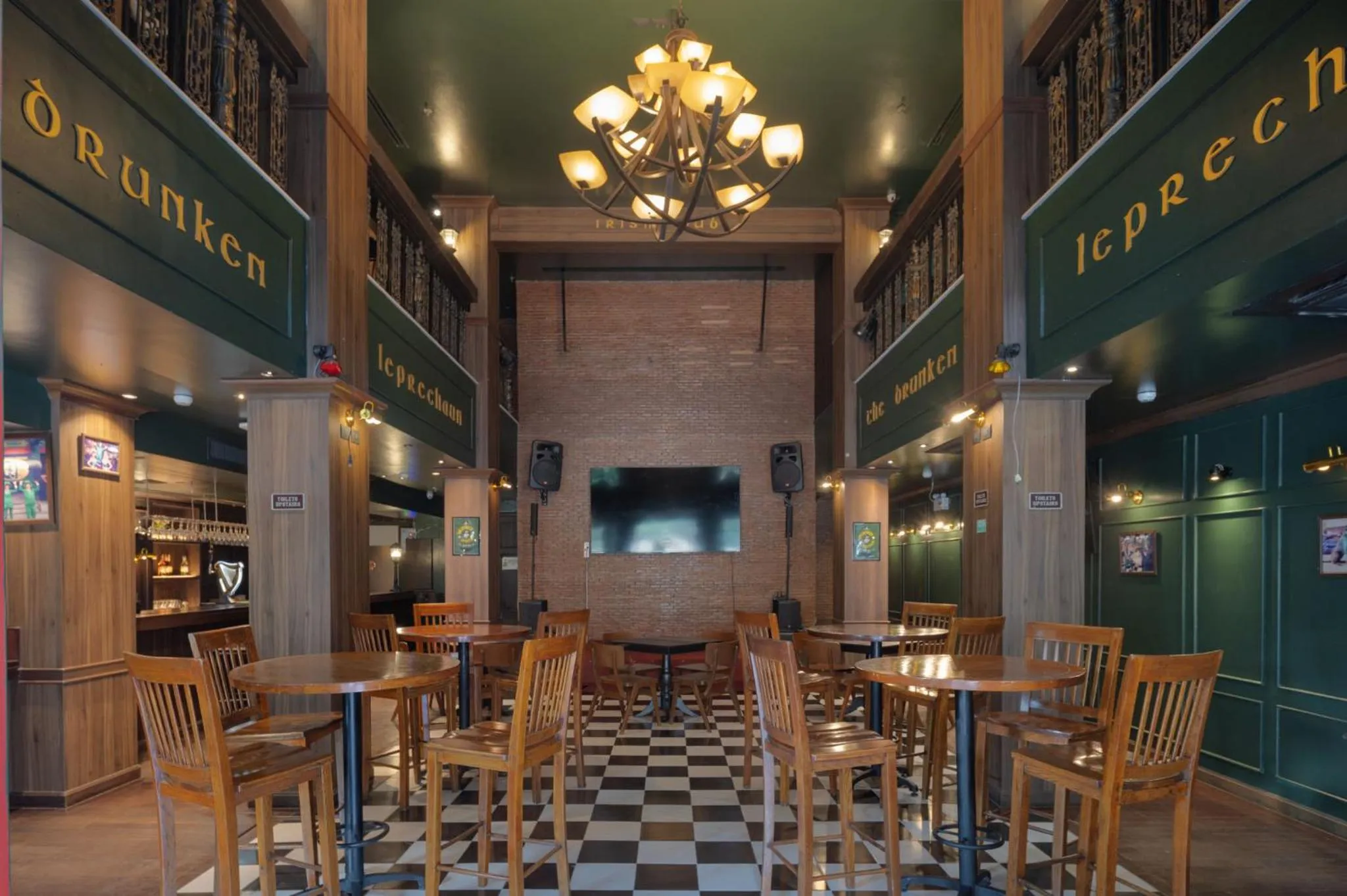 Nightclub / DJ in Radisson RED Phuket Patong Beach