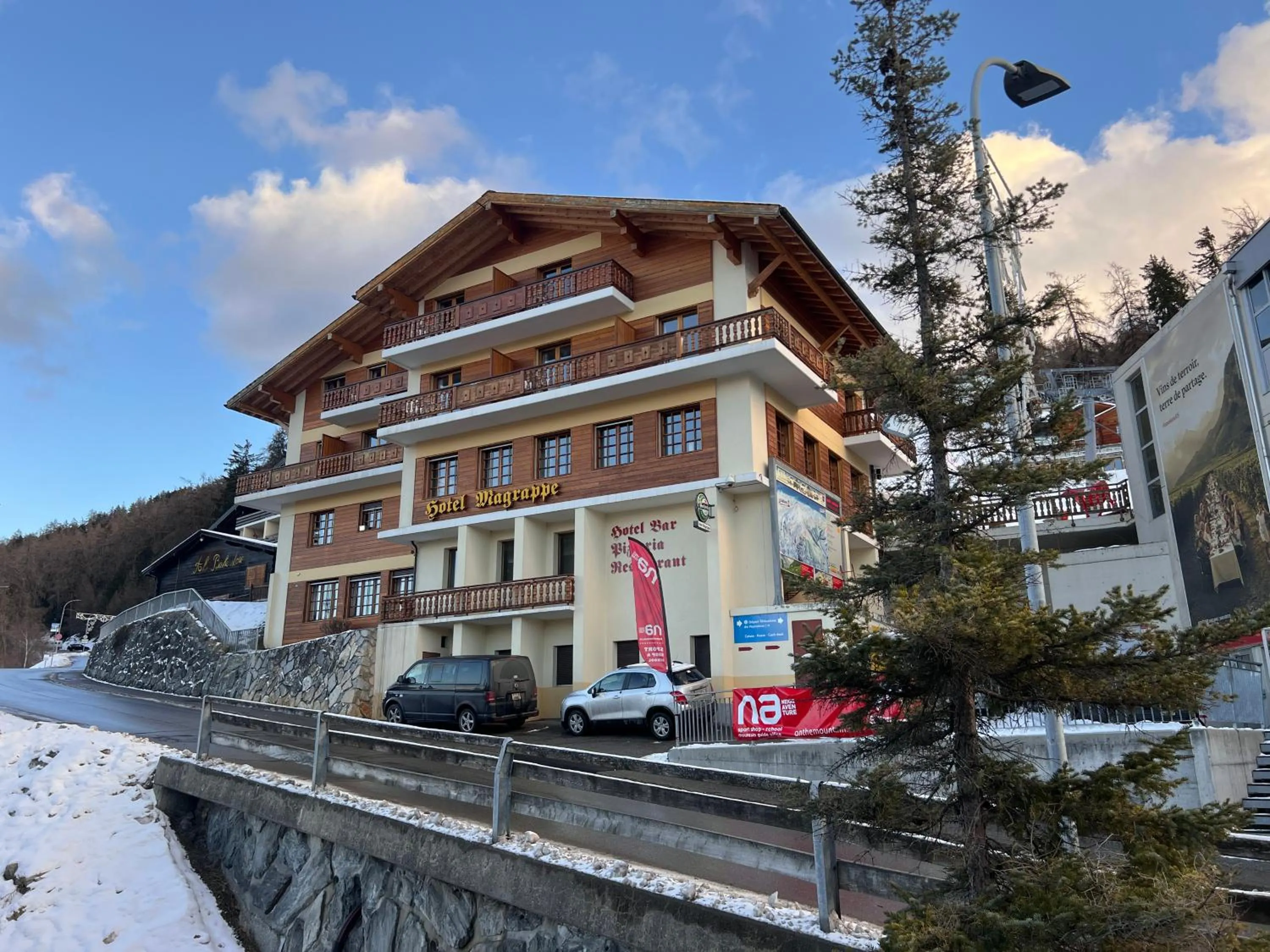 Property building in Hôtel Magrappé