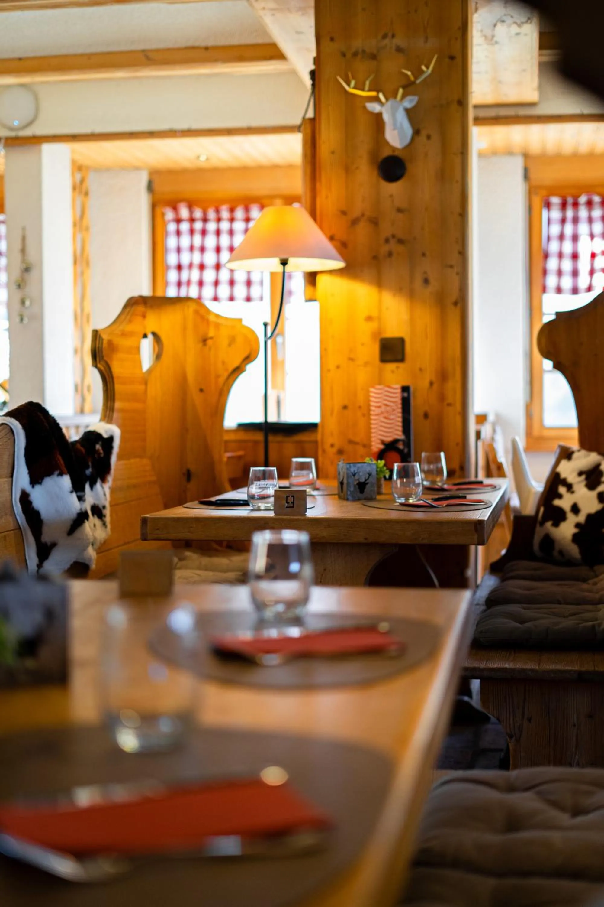 Restaurant/places to eat in Hôtel Magrappé