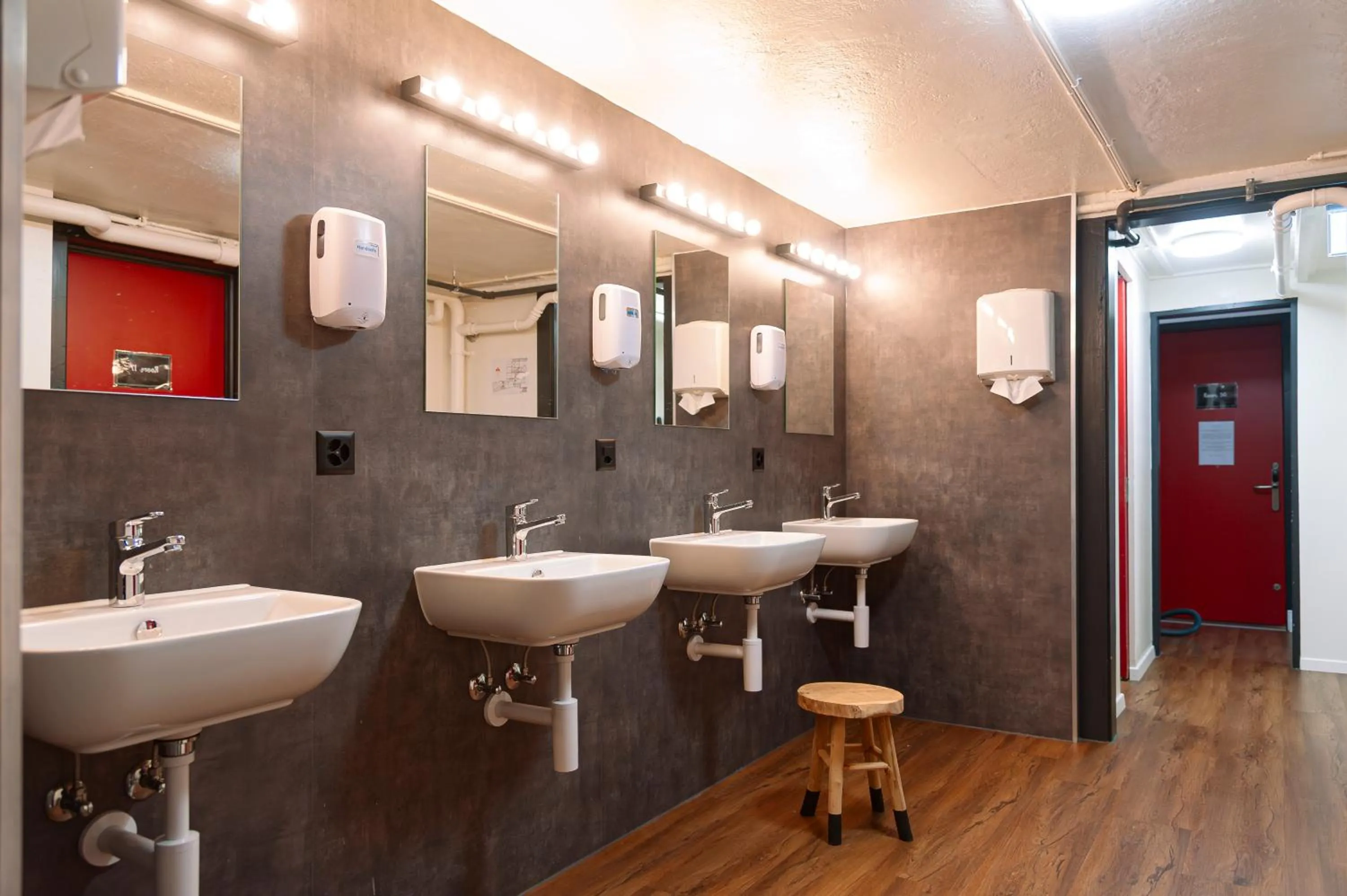 Bathroom in Balmers Hostel