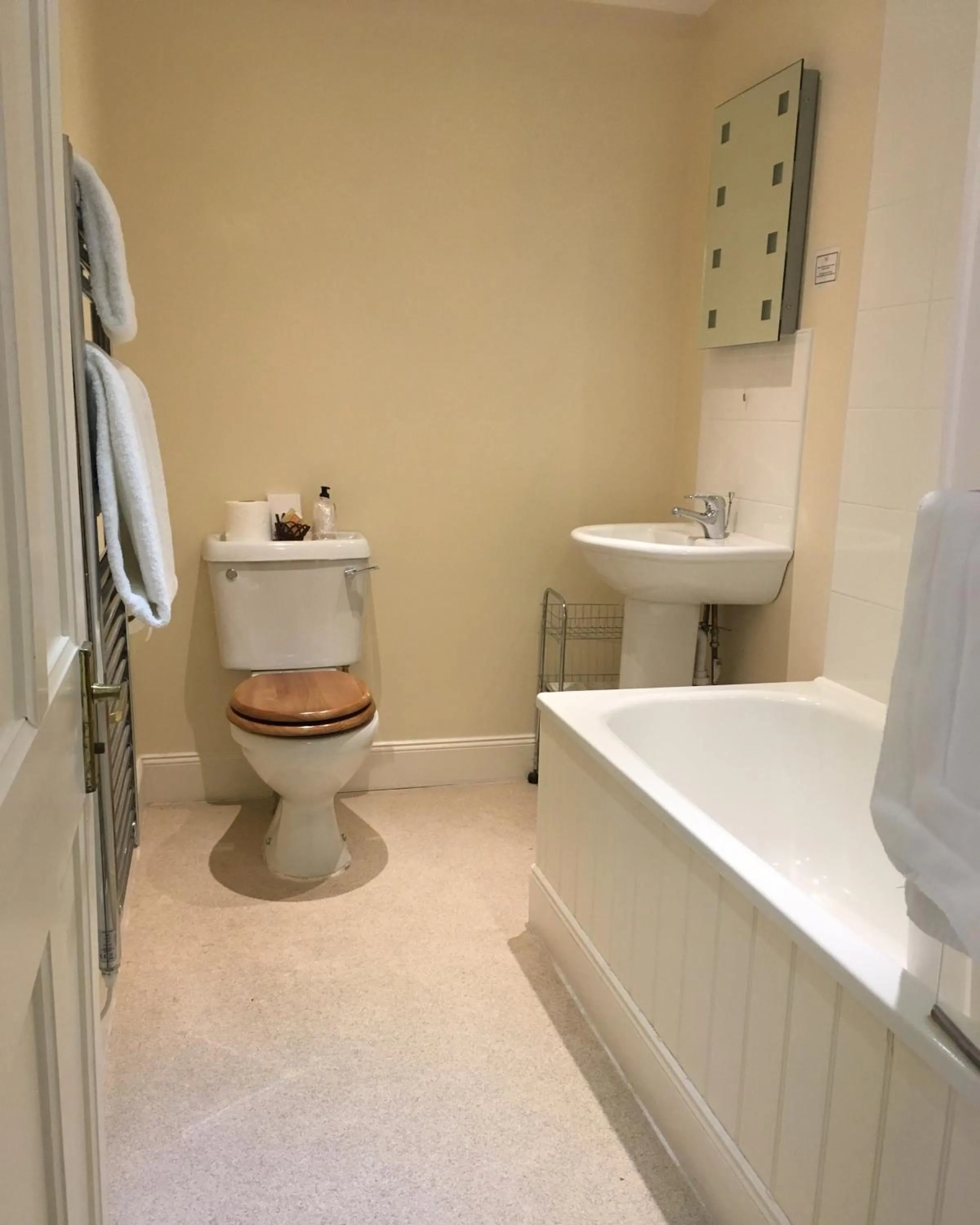 Bathroom in Bridgend Hotel