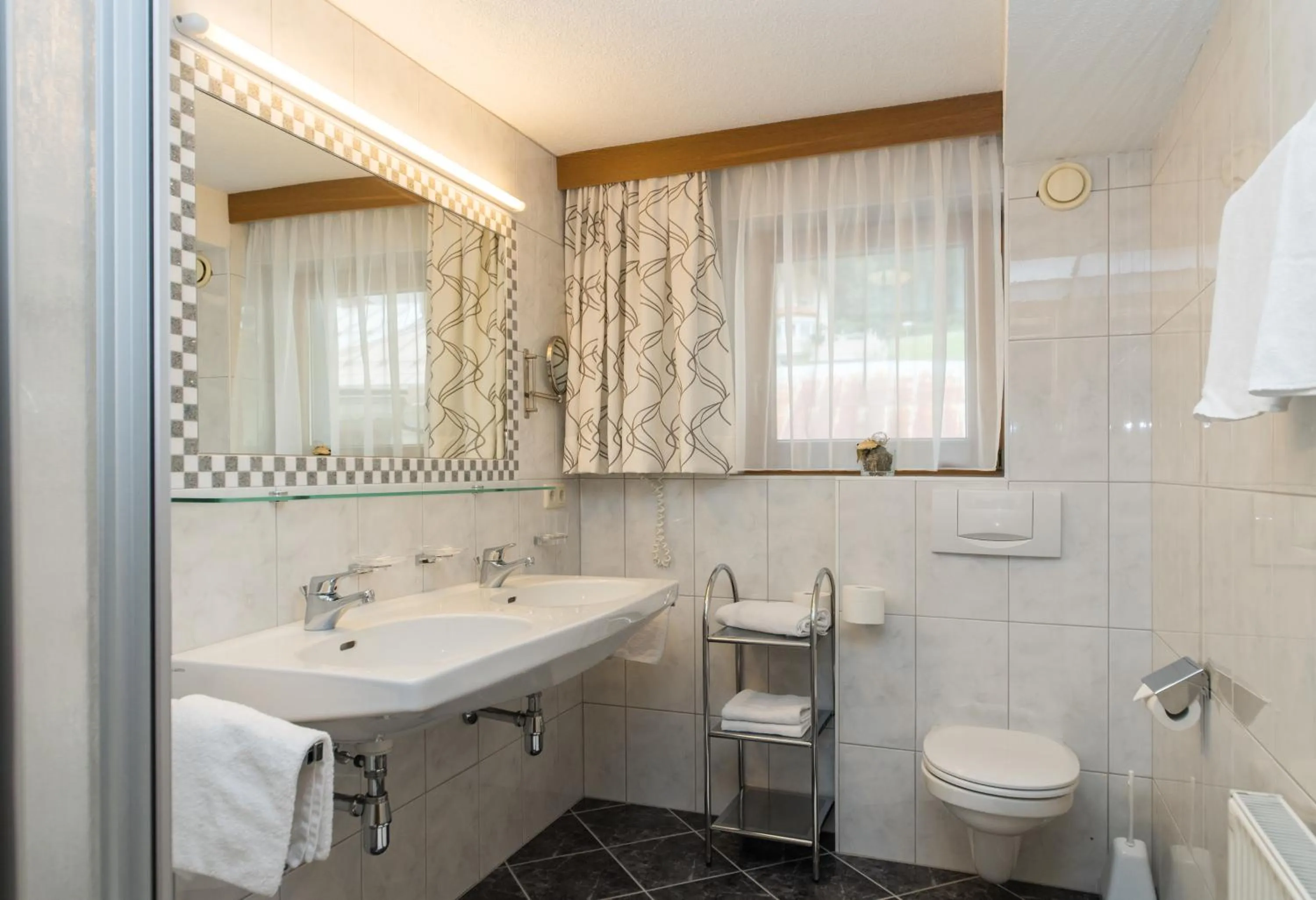 Toilet in Hotel Idhof