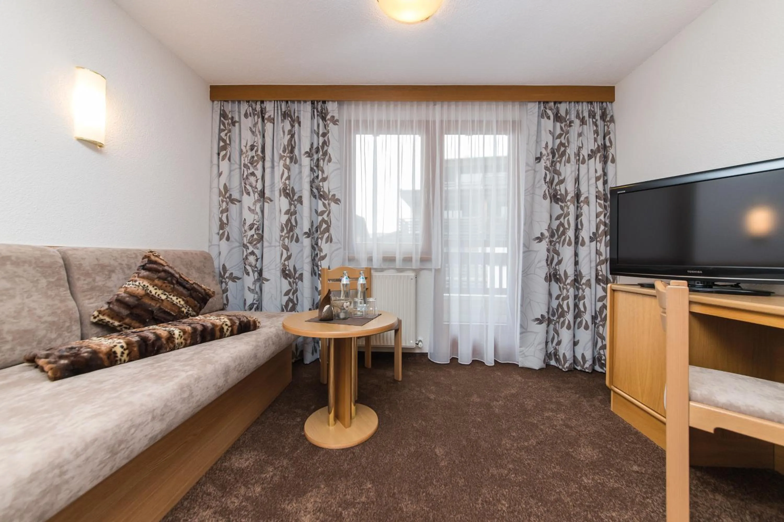 TV and multimedia, Bed in Hotel Idhof