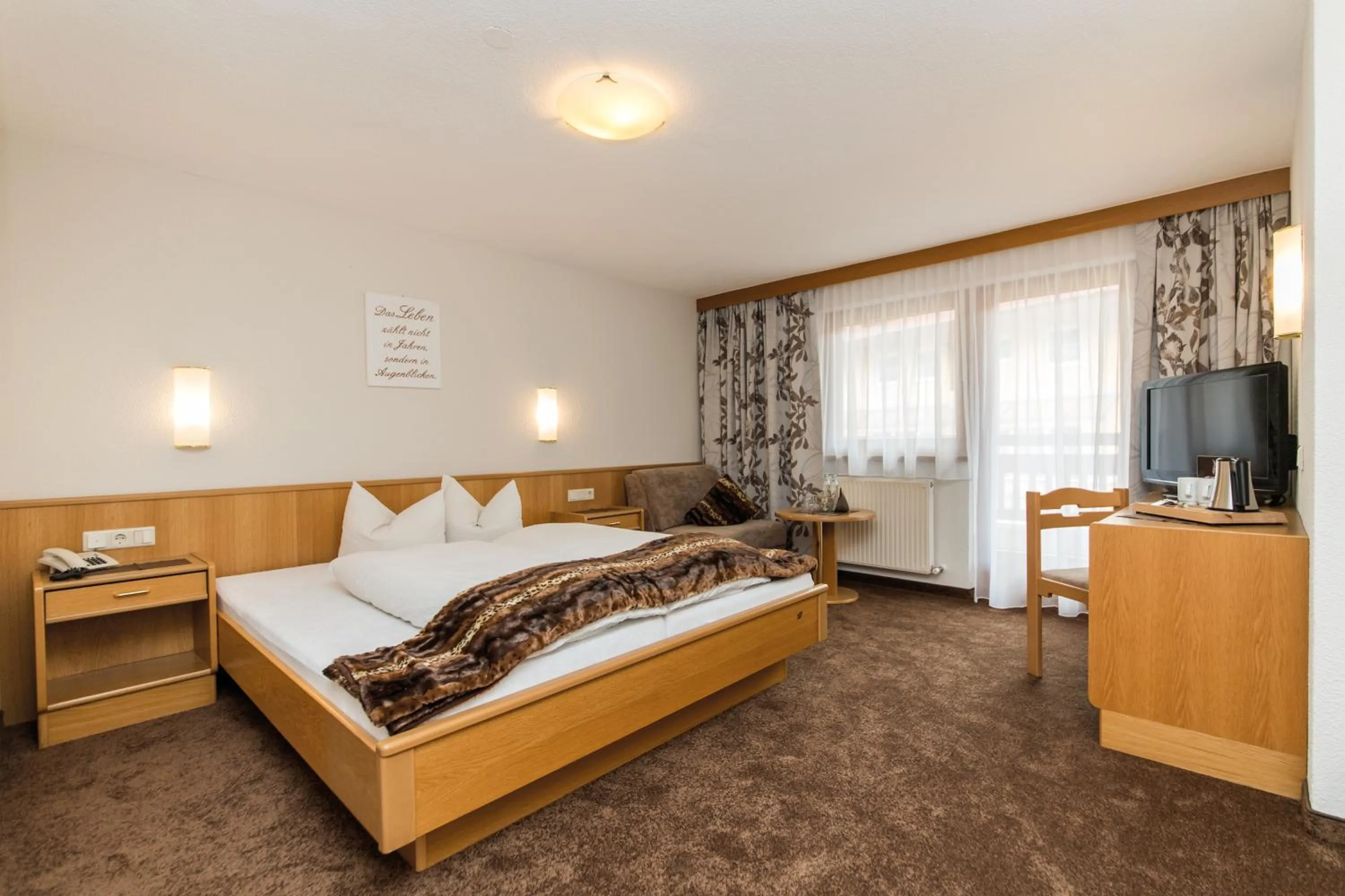 Photo of the whole room, Bed in Hotel Idhof