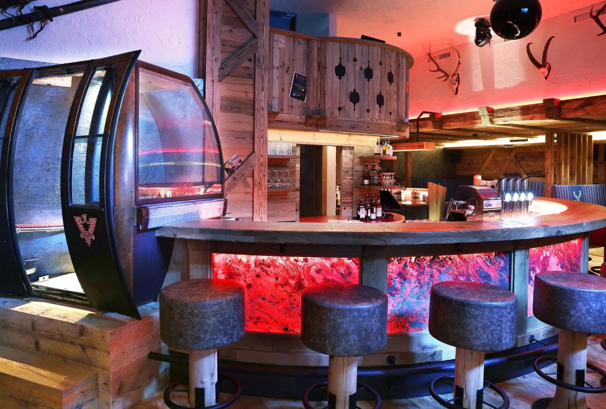 Karaoke in Alpenresidenz Ballunspitze - Kinderhotel