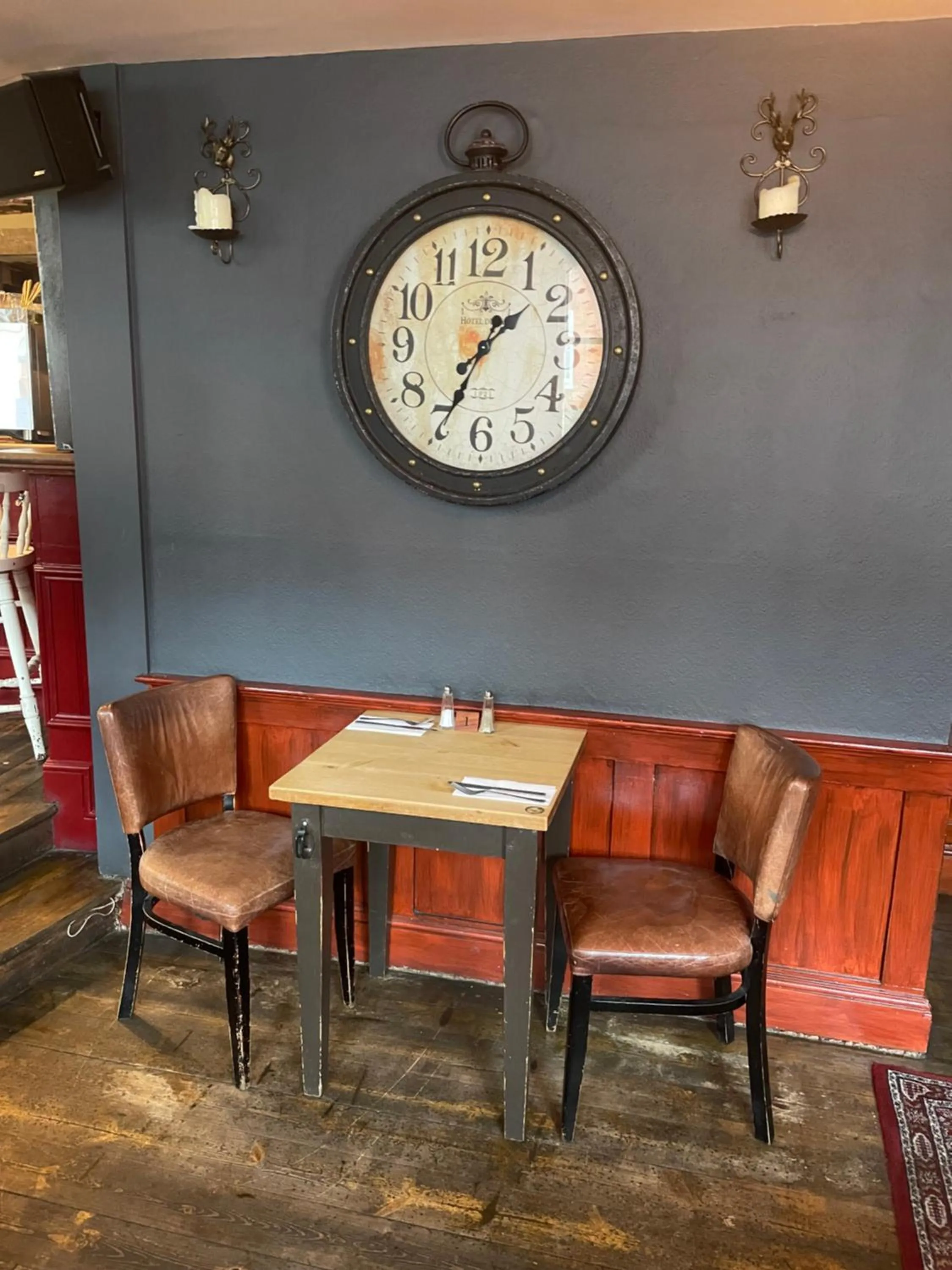 Lounge or bar in The Olde Swan Hotel