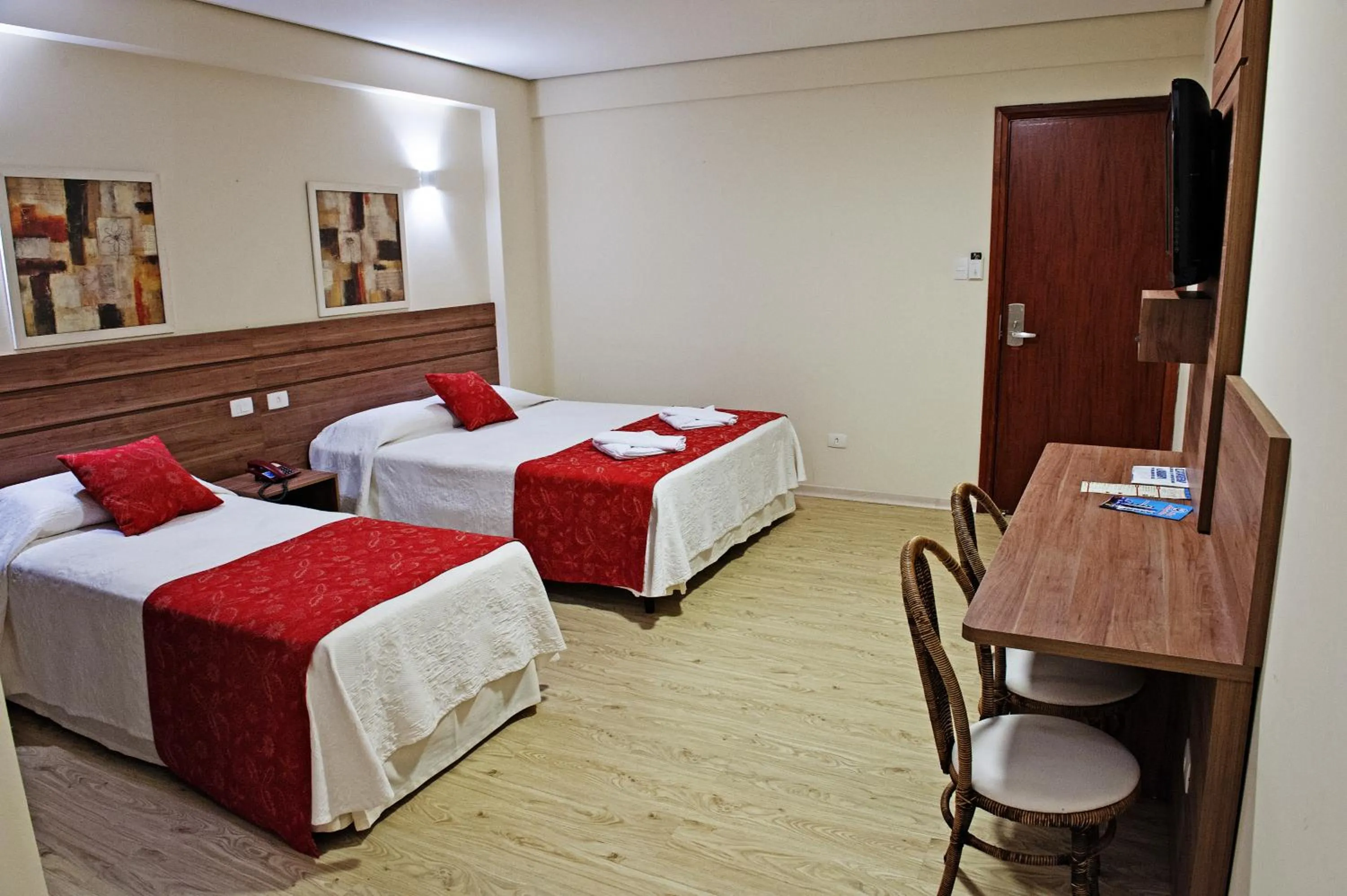 Bedroom, Bed in Hotel Metropolitan