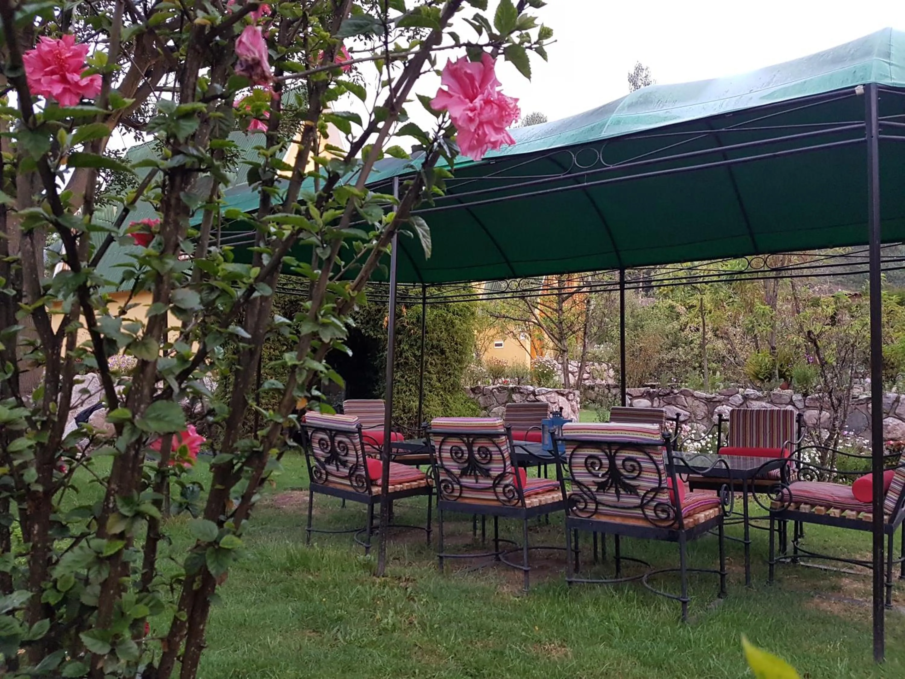 Patio in Amaru Valle Hotel
