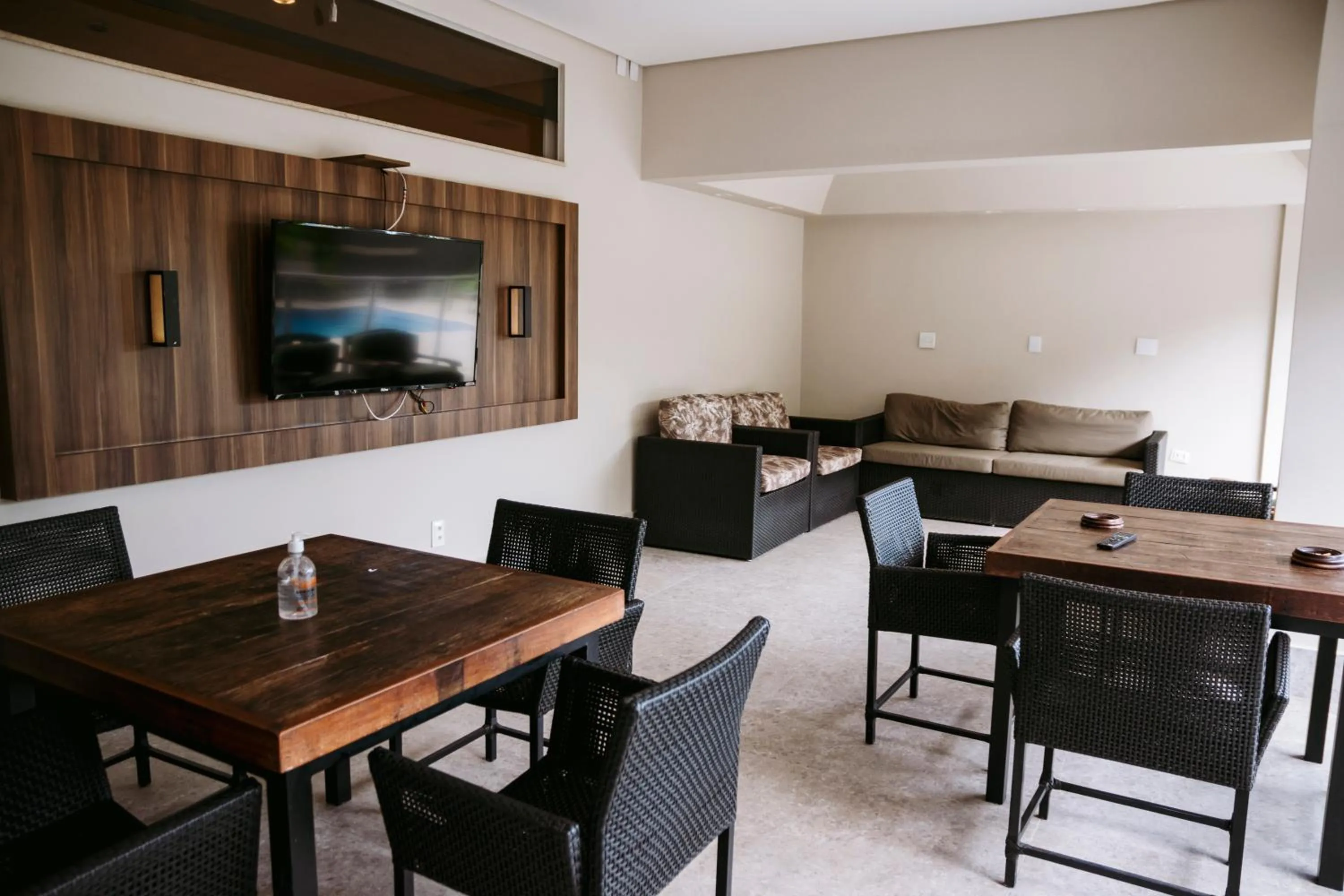 Seating area in Hotel Vale Verde