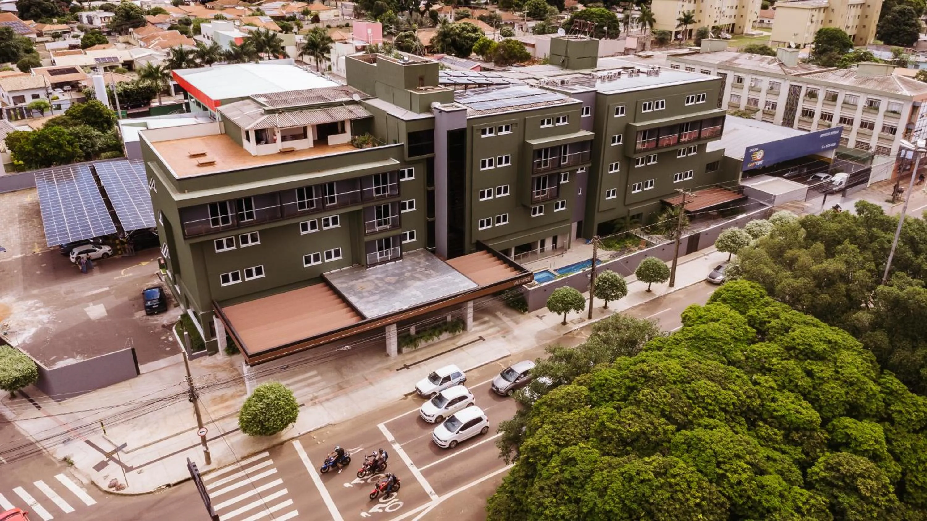 Property building in Hotel Vale Verde