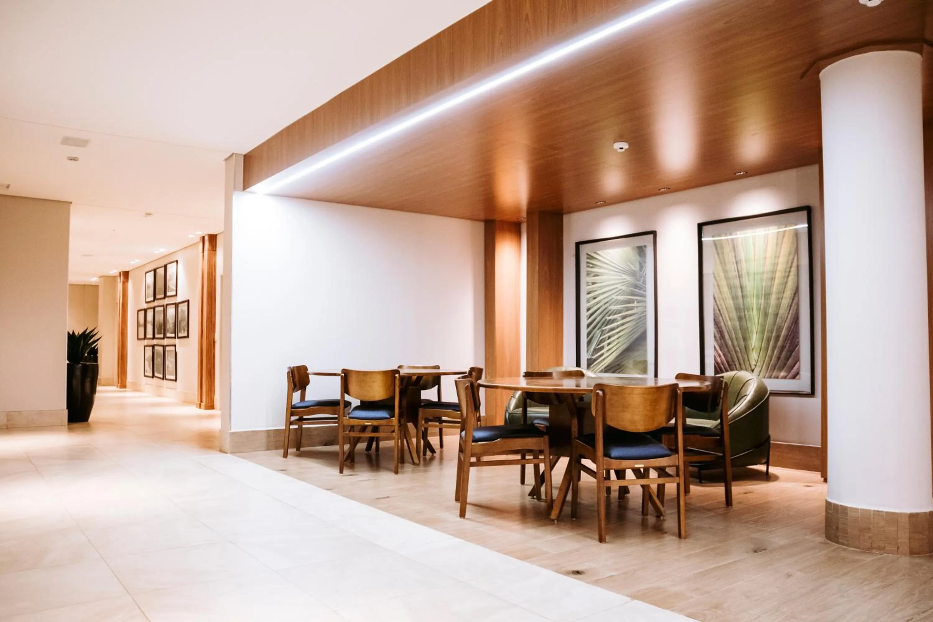 Restaurant/places to eat in Hotel Vale Verde