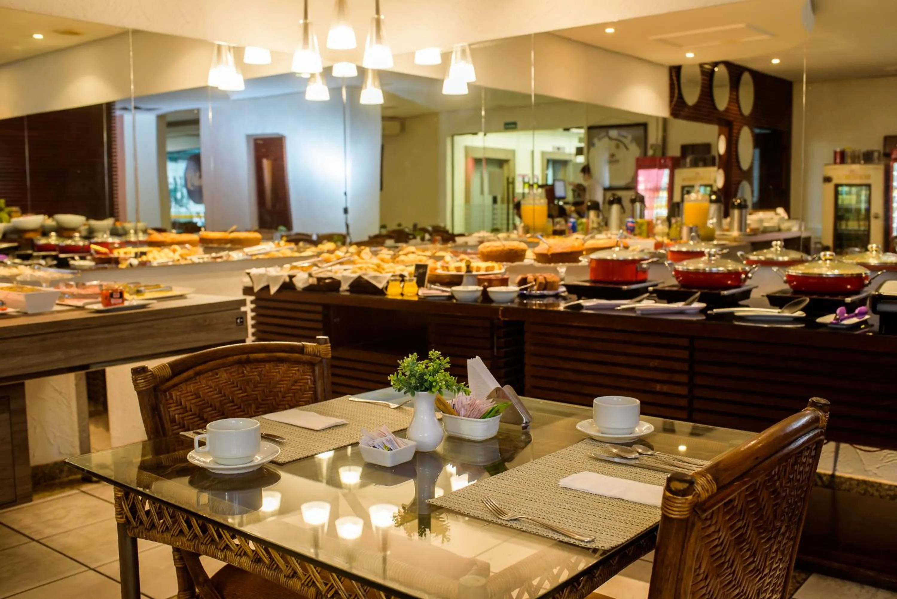 Food and drinks in Bahamas Duplex by WS