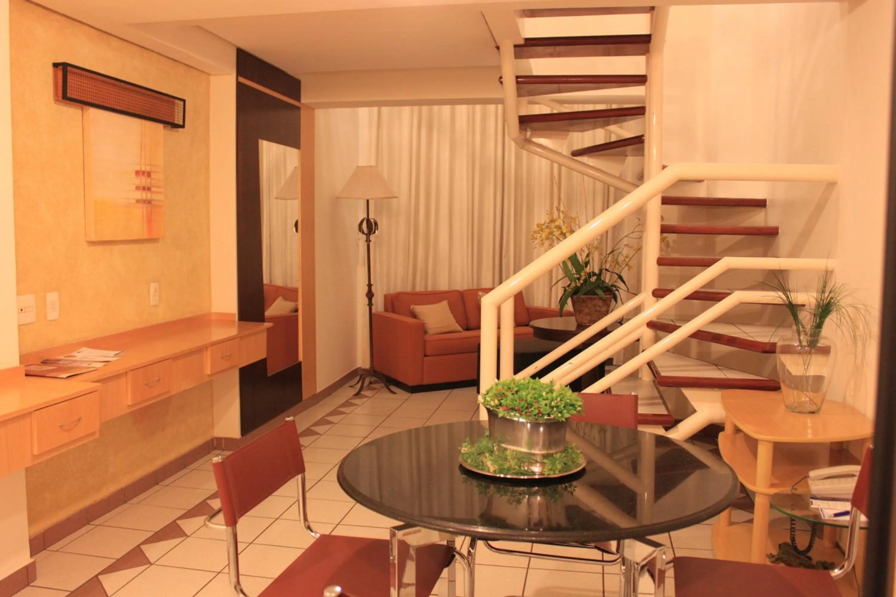 Dining area in Bahamas Duplex by WS