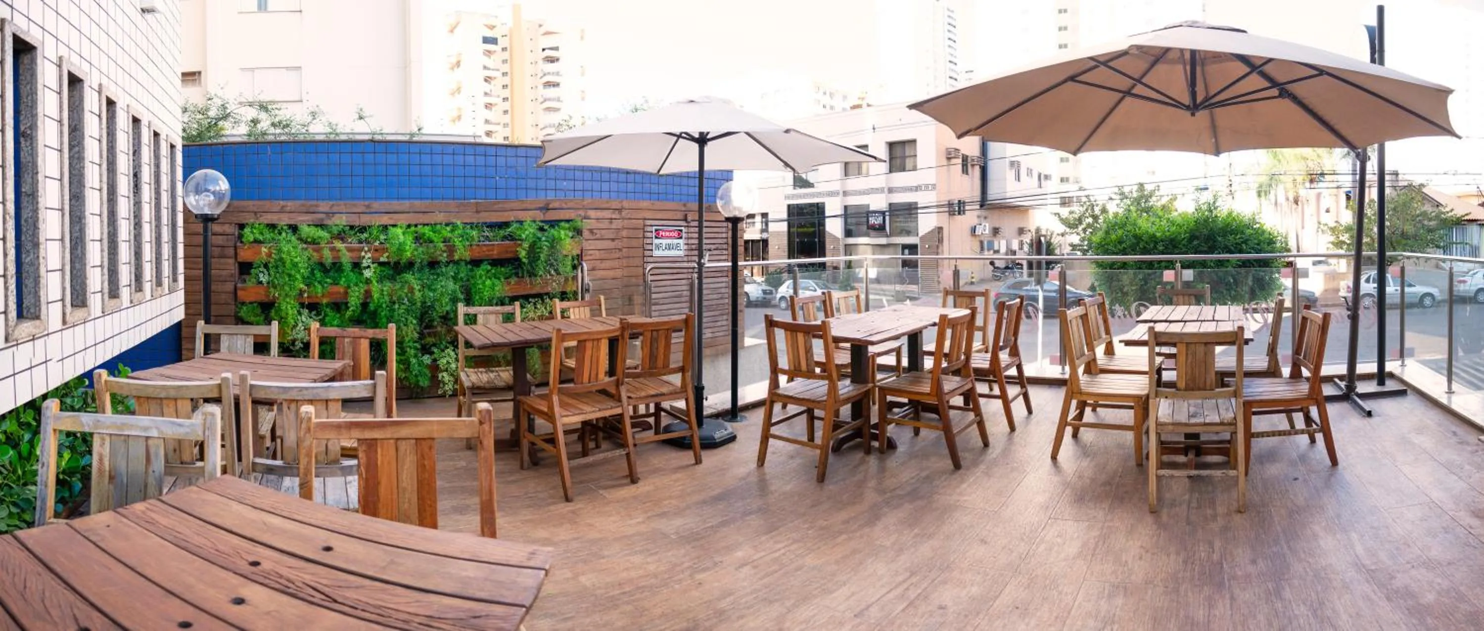 Restaurant/places to eat in Bahamas Duplex by WS