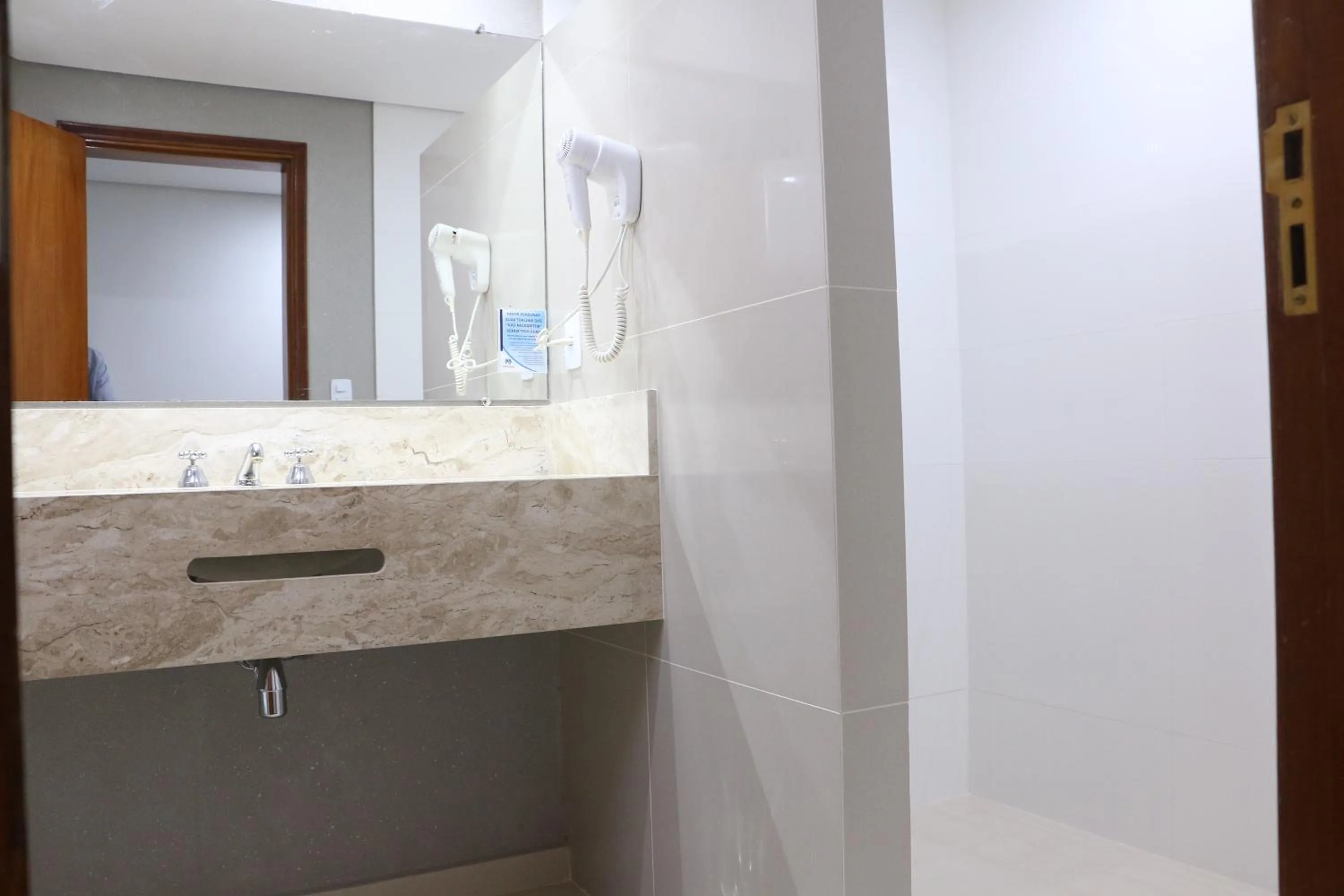 Bathroom in Bahamas Duplex by WS