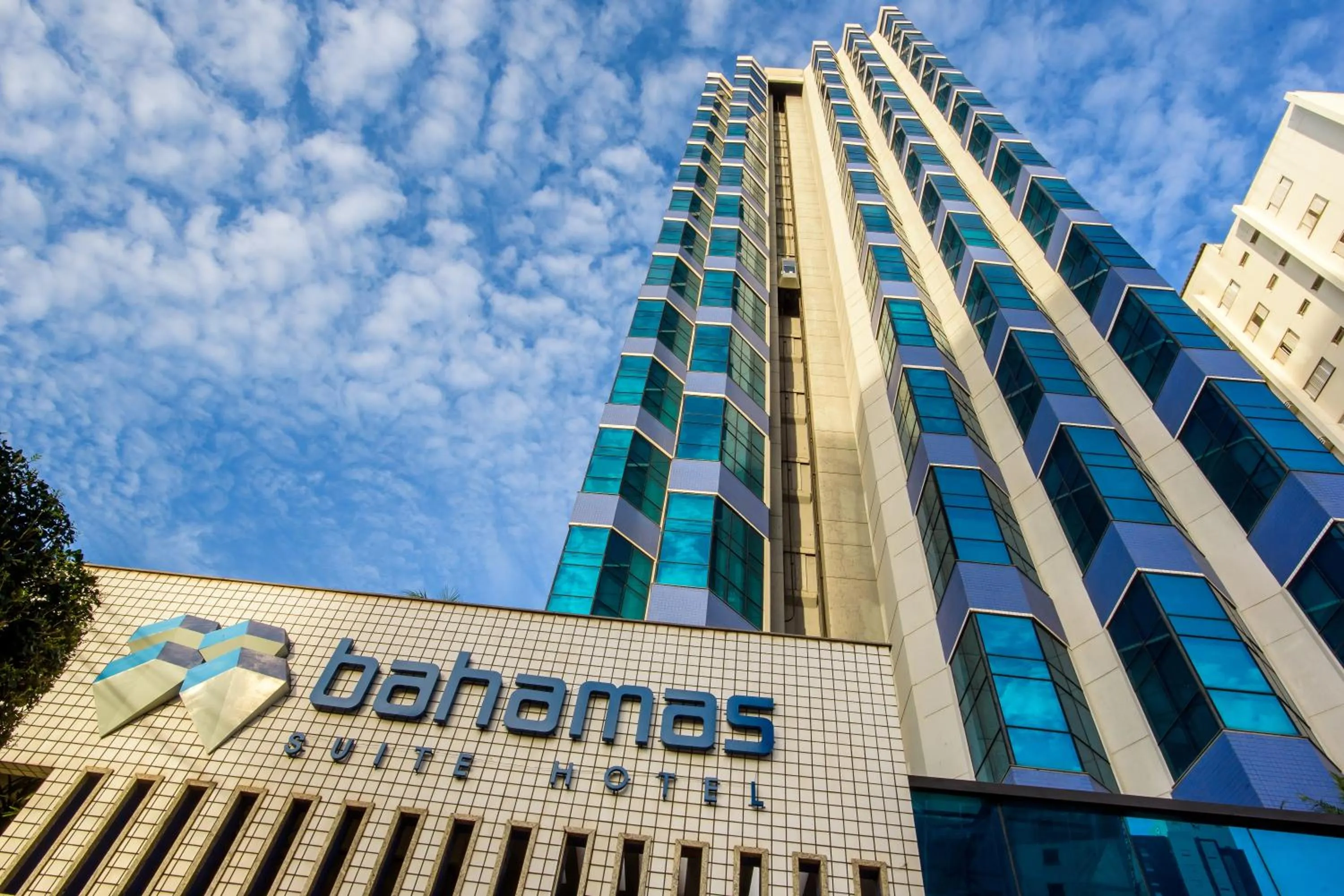 Facade/entrance in Bahamas Duplex by WS